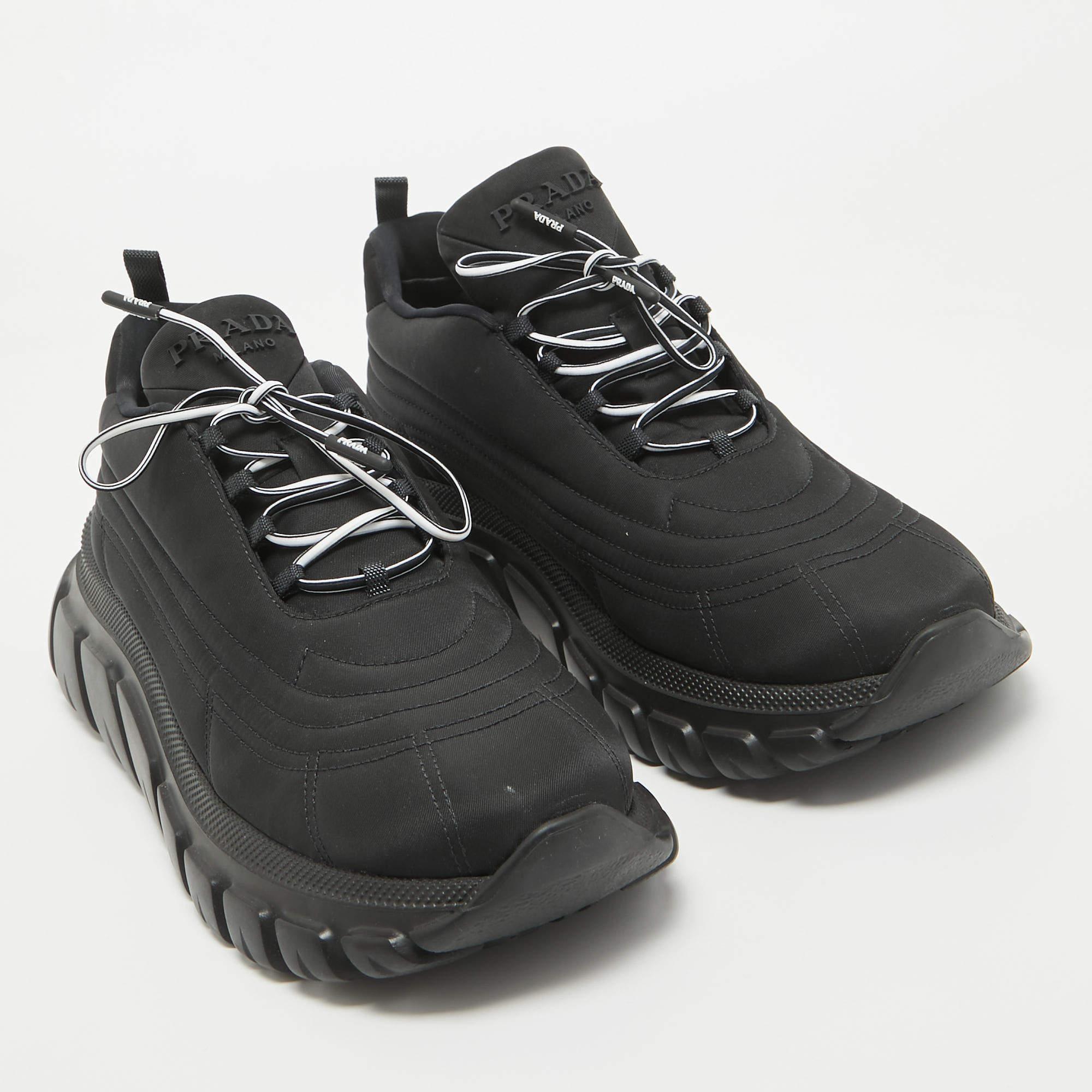 Prada Black Nylon Prax Low Top Sneakers Size 40 In New Condition In Dubai, Al Qouz 2