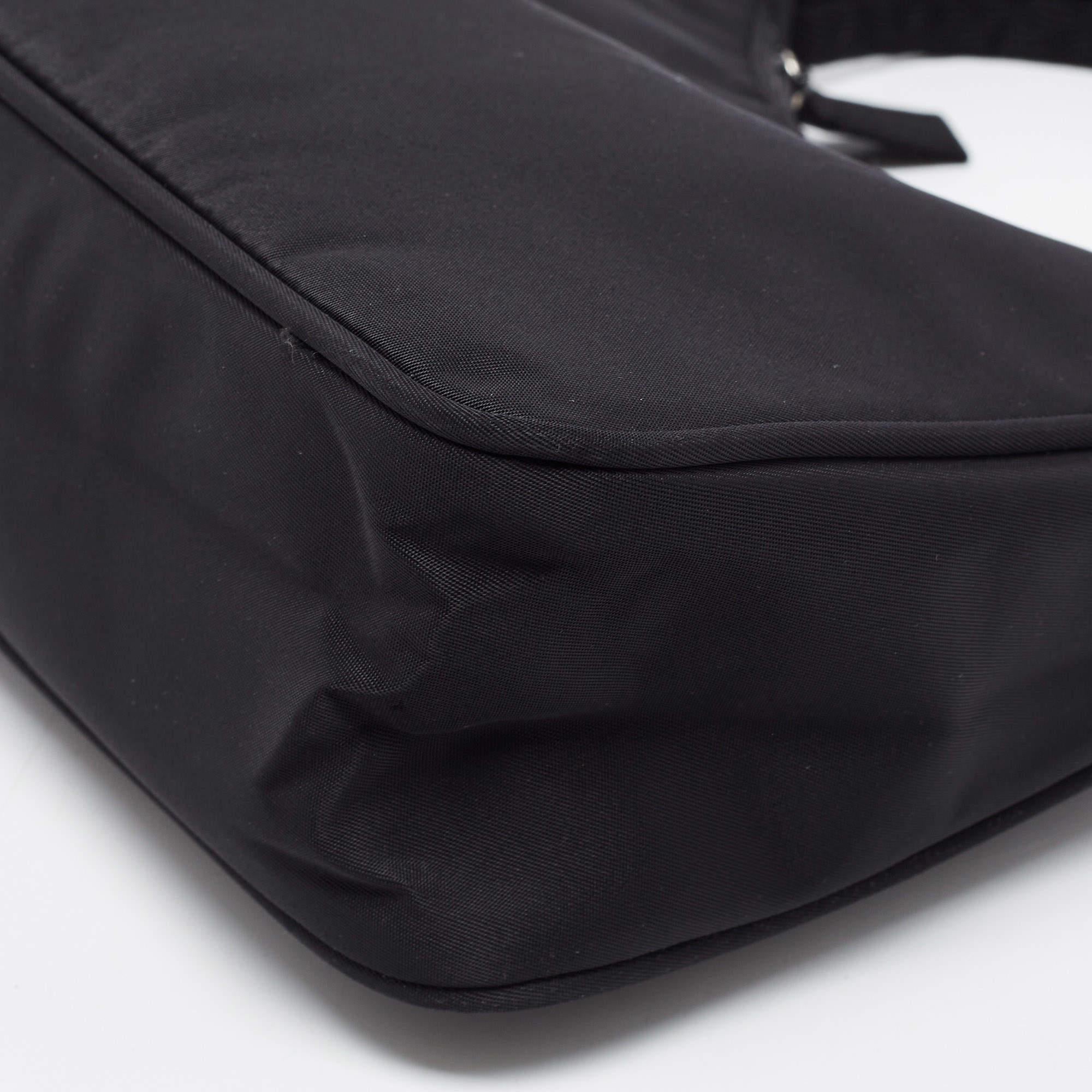 Prada Black Nylon Re-Edition 2000 Baguette Bag 2