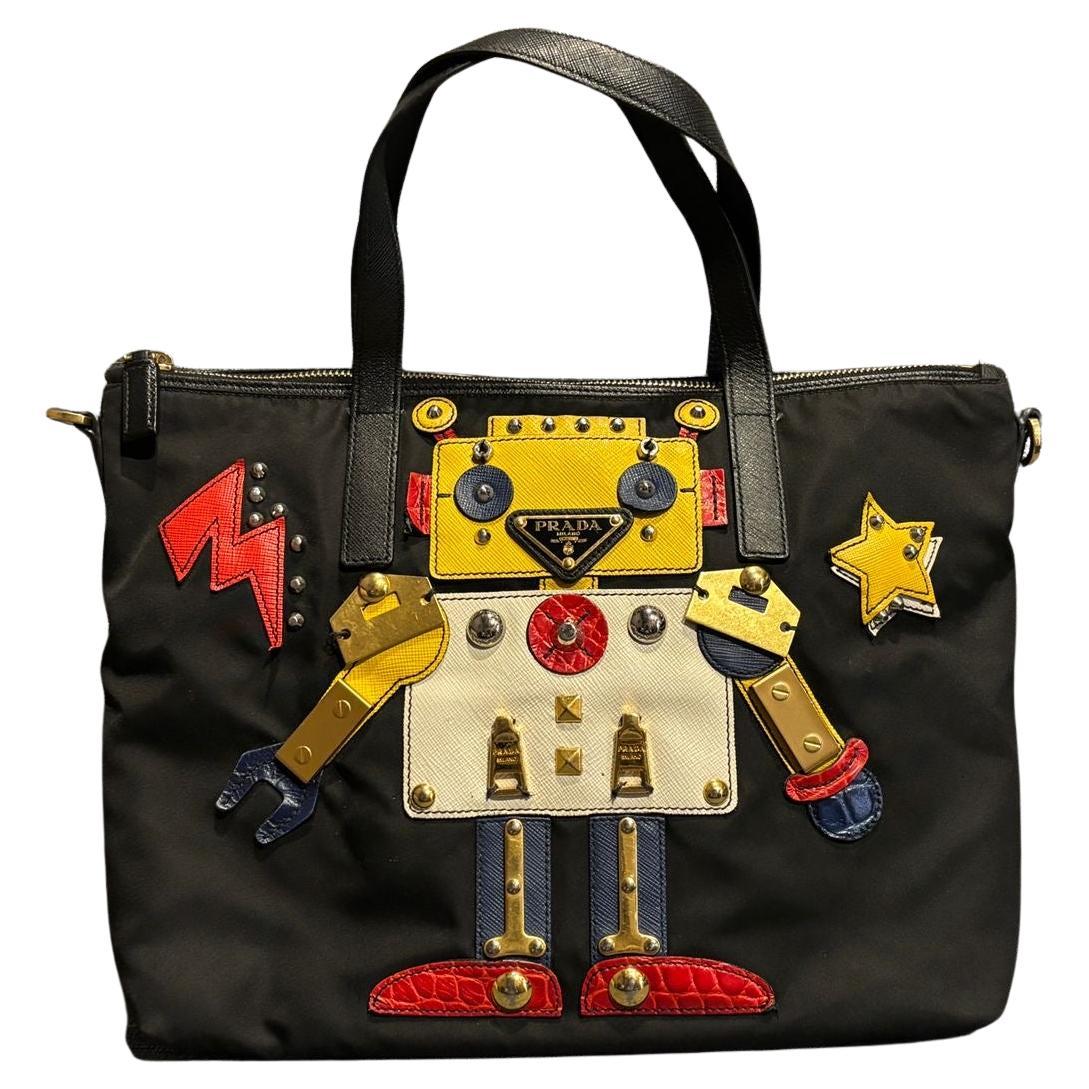 Prada - Borsa piccola in nylon nero con robot abbellito in vendita