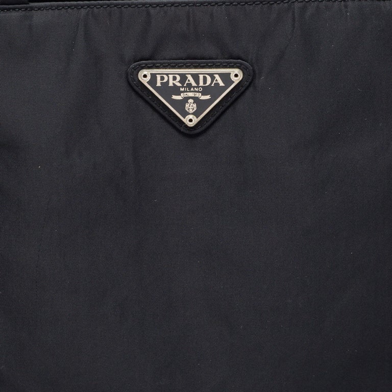 Prada Nero Black Tessuto Nylon 2 Way Tote Bag w/ Strap 1BA104 For Sale at  1stDibs