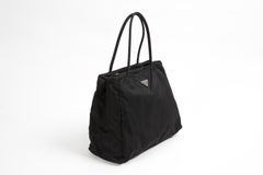 Prada Tessuto Handtasche aus schwarzem Nylon