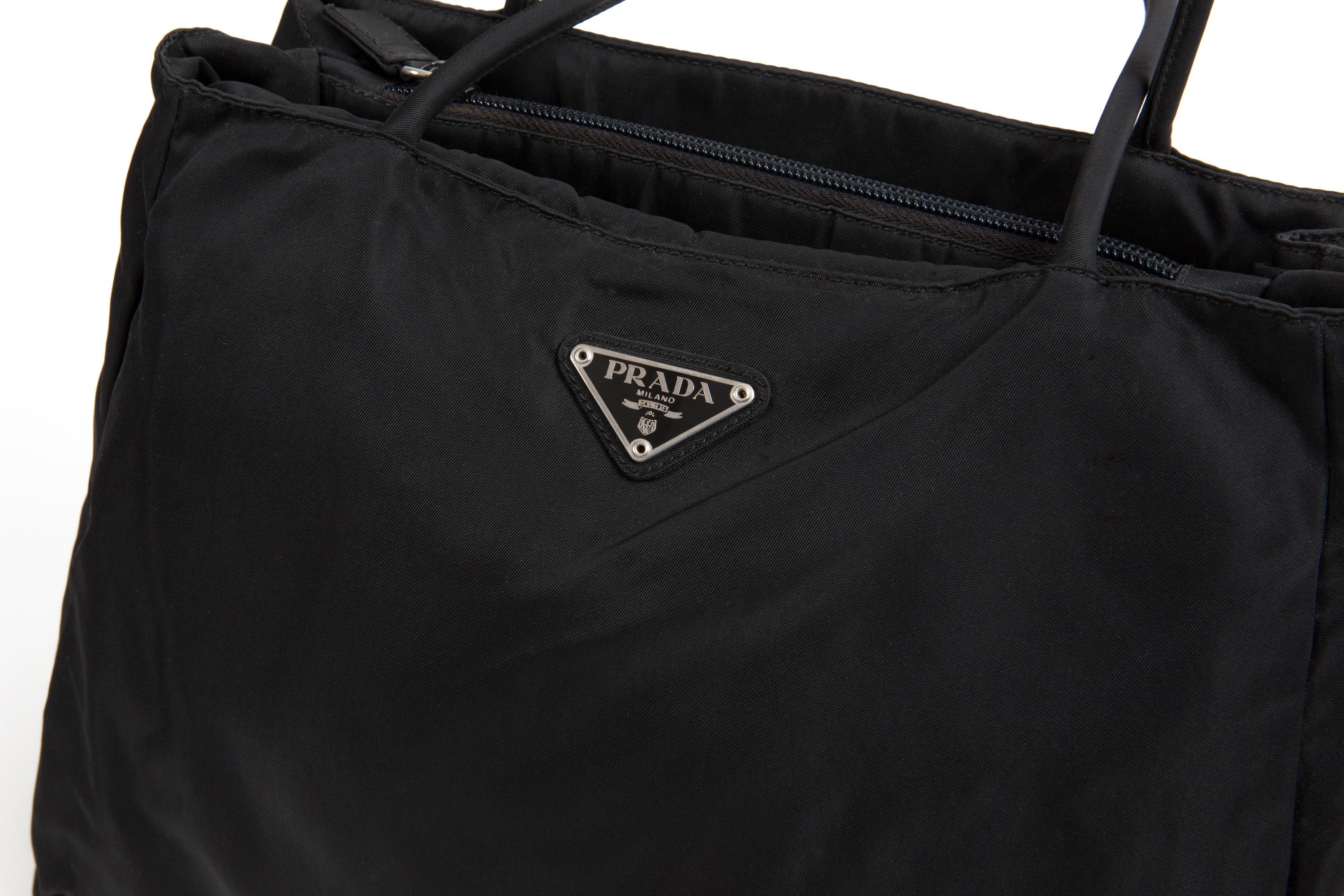 Prada Black Nylon Tessuto Handbag In Good Condition In Paris, FR