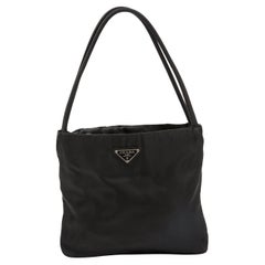 Sac à main Prada en nylon noir Tessuto