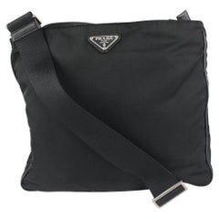 Vintage Prada Black Nylon Tessuto Messenger Crossbody Bag 1015p51