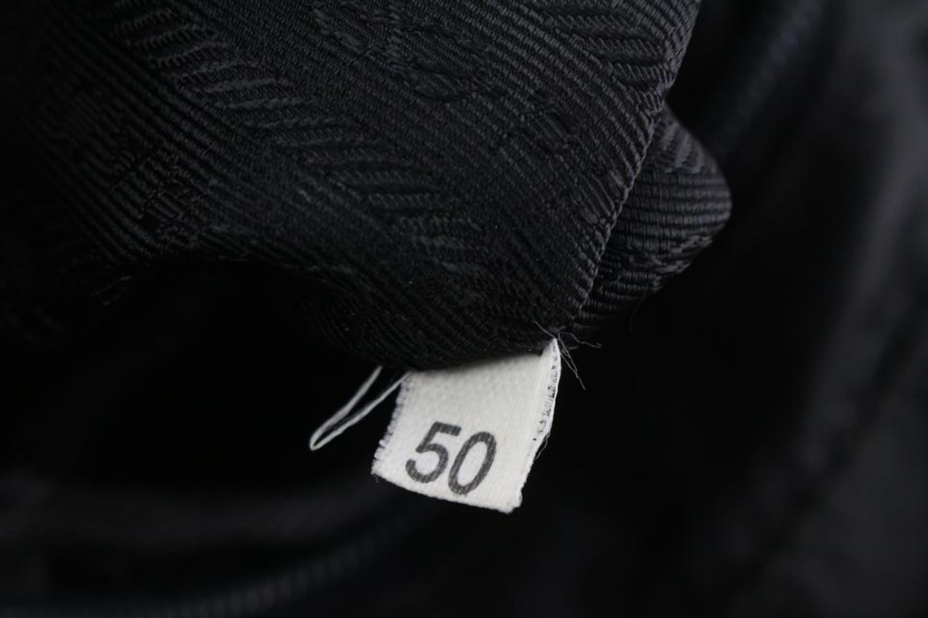 Prada Black Nylon Tessuto Twin Pocket Backpack 1216p31 In Good Condition In Dix hills, NY