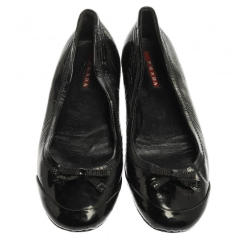 Prada Black Patent Leather Bow Ballet Flats Size 36.5 For Sale 3