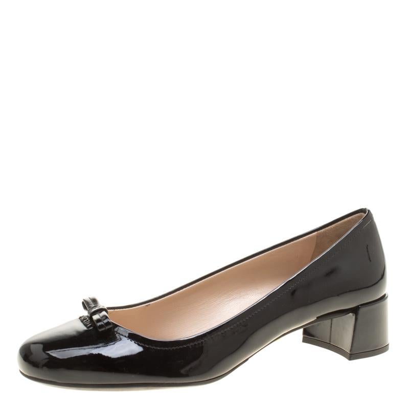 Prada top bow pump