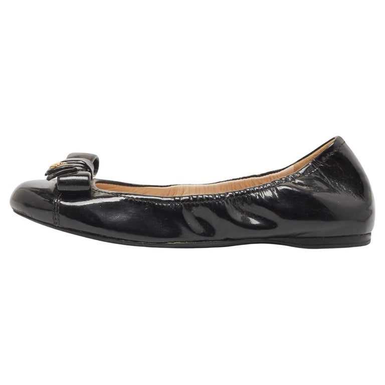 Prada Black Patent Leather Bow Detail Ballet Flats Size 36.5 For Sale at  1stDibs