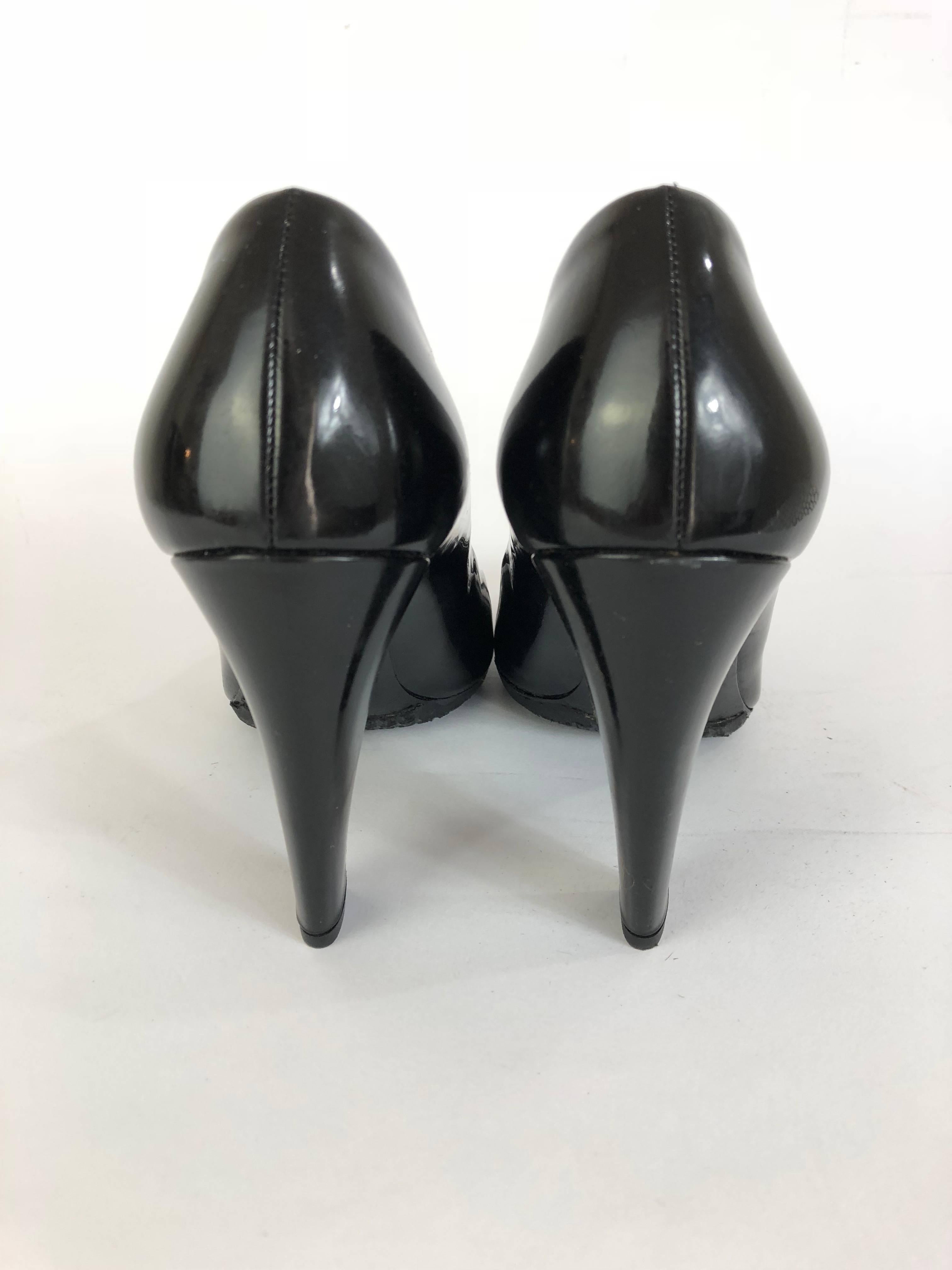 Women's Prada Black Patent Leather Classic Pumps Italian Squared High Heels Shoes, 1990s For Sale