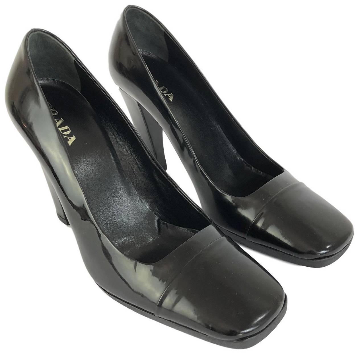 Prada Black Patent Leather Classic Pumps Italian Squared High Heels Shoes, 1990s For Sale