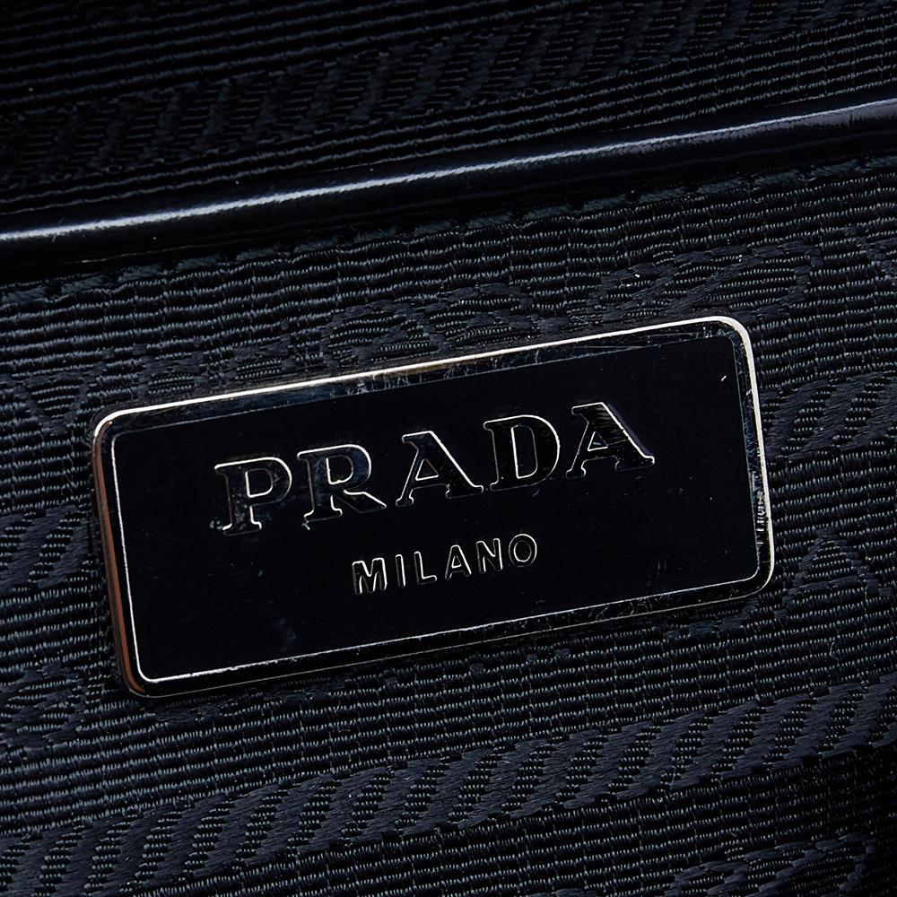 Prada Black Patent Leather Floral Hinge Top Handle Bag In Good Condition In Dubai, Al Qouz 2