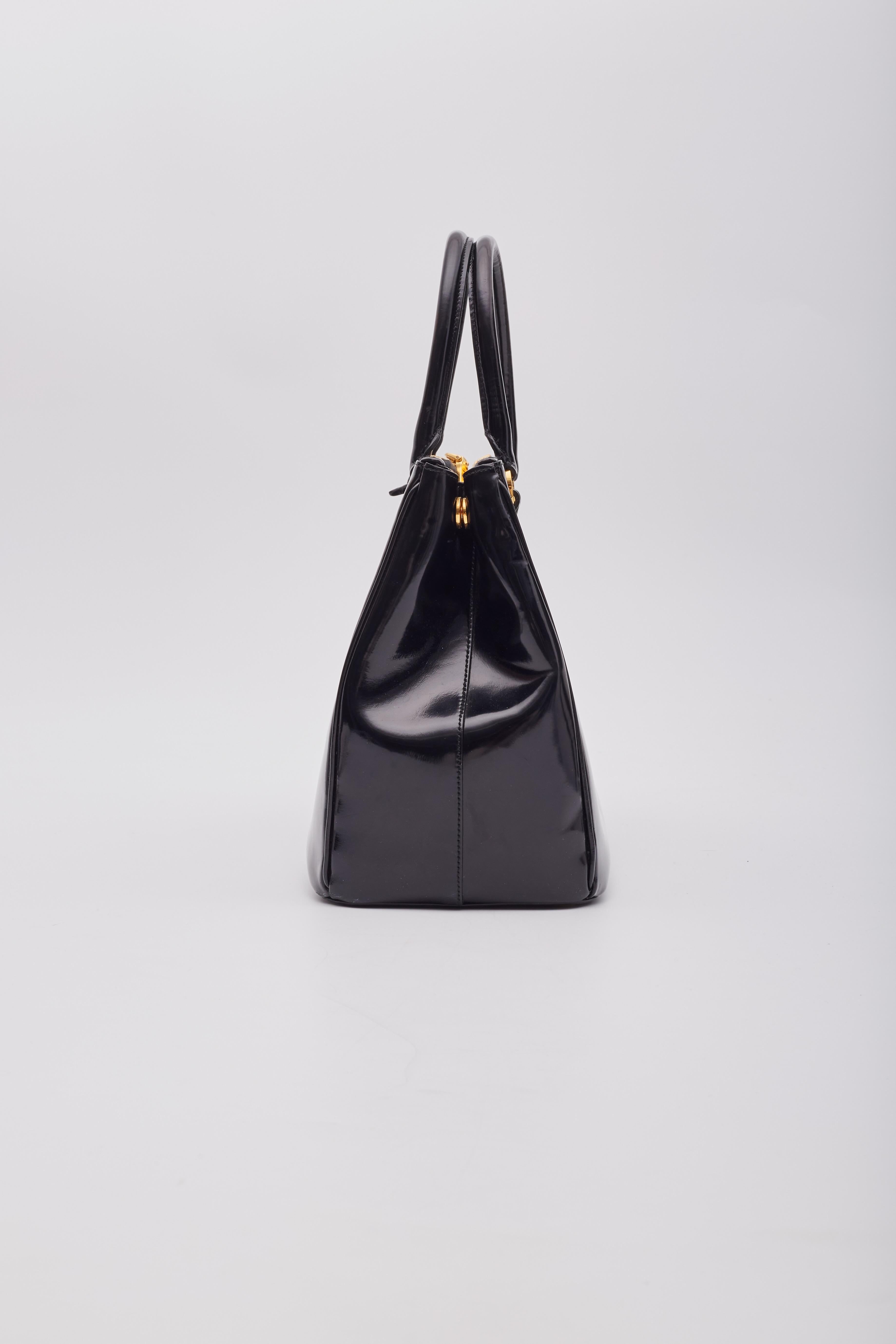 Prada Black Patent Leather Galleria Tote Bag In Good Condition For Sale In Montreal, Quebec