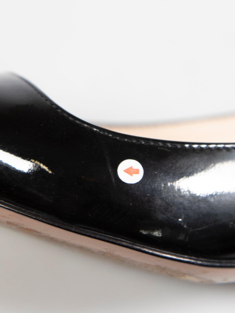 Prada Schwarze Kitten-Pumps aus Lackleder mit Absatz Größe IT 37,5 2