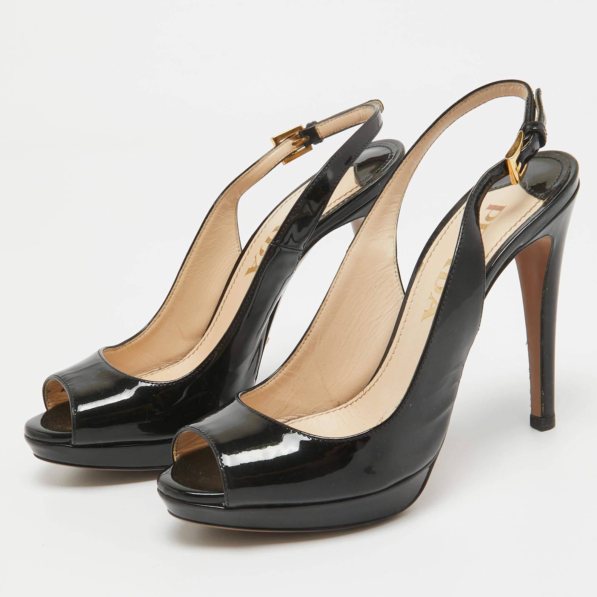 Exhibit an elegant style with this pair of pumps. These elegant shoes are crafted from quality materials. They are set on durable soles and sleek heels.