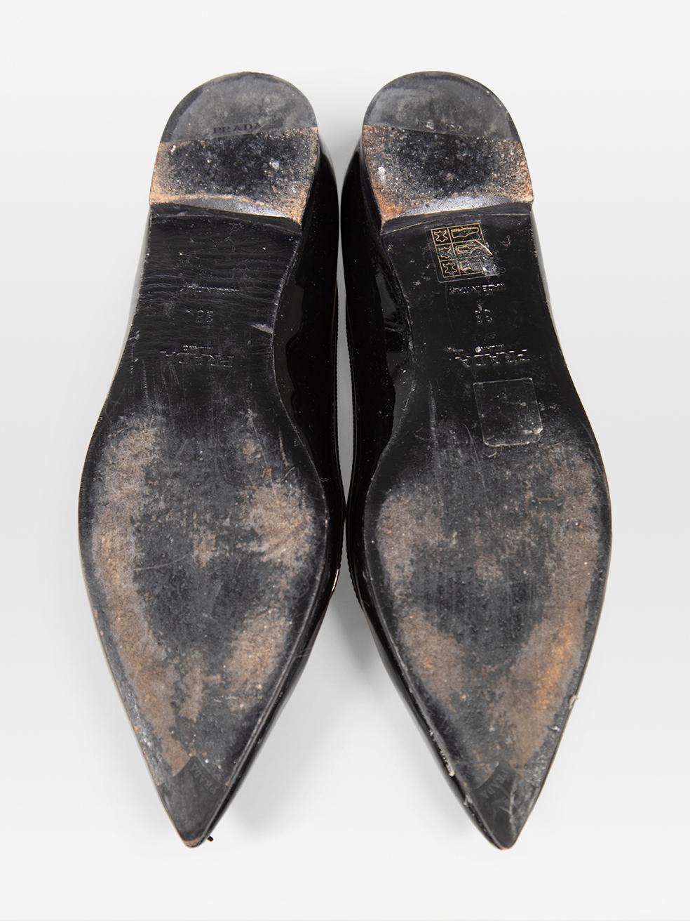 Bailarinas de punta de charol negro Prada Talla IT 38 en Bueno estado para la venta en London, GB