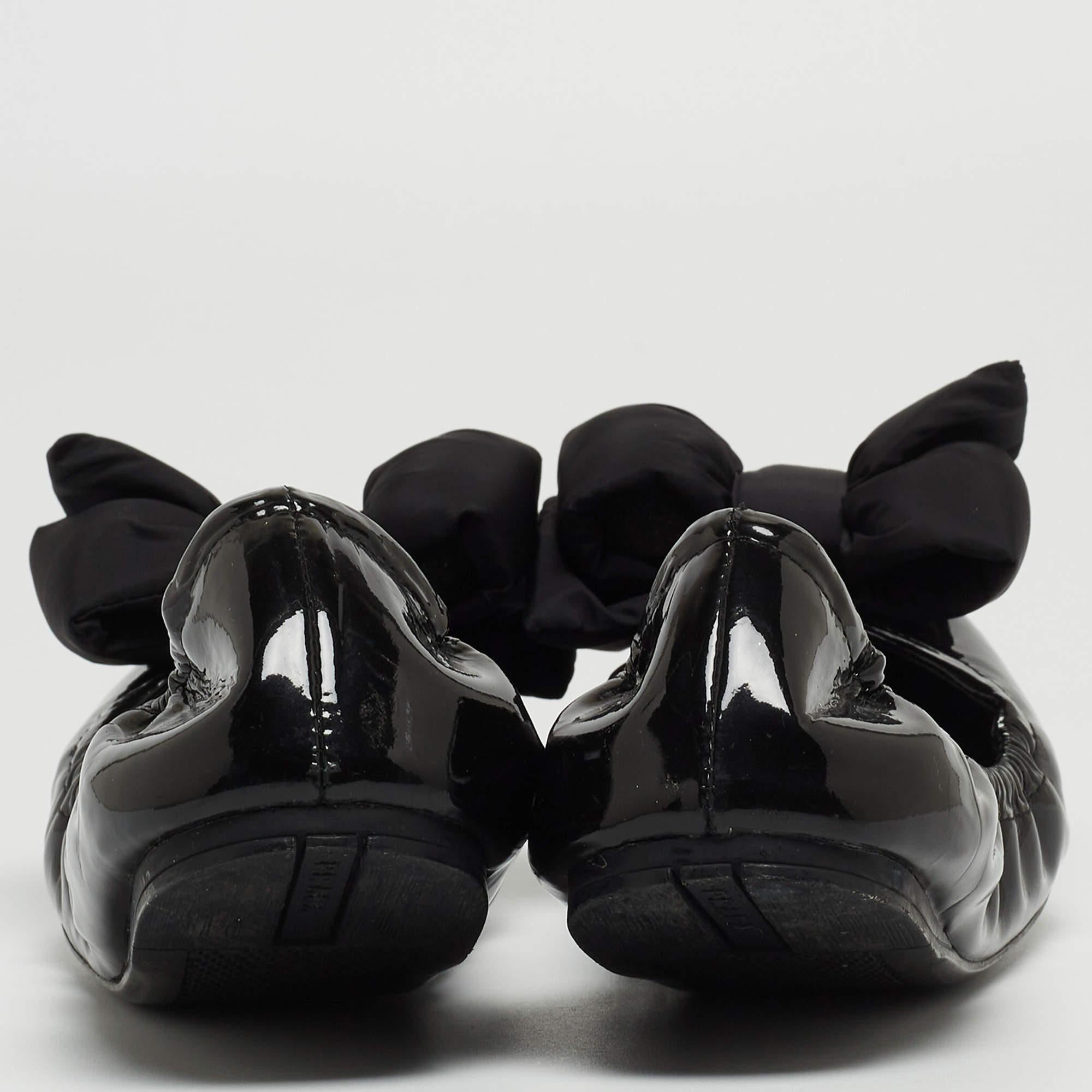 Prada Black Patent Leather Scrunch Ballet Flats Size 36.5 4