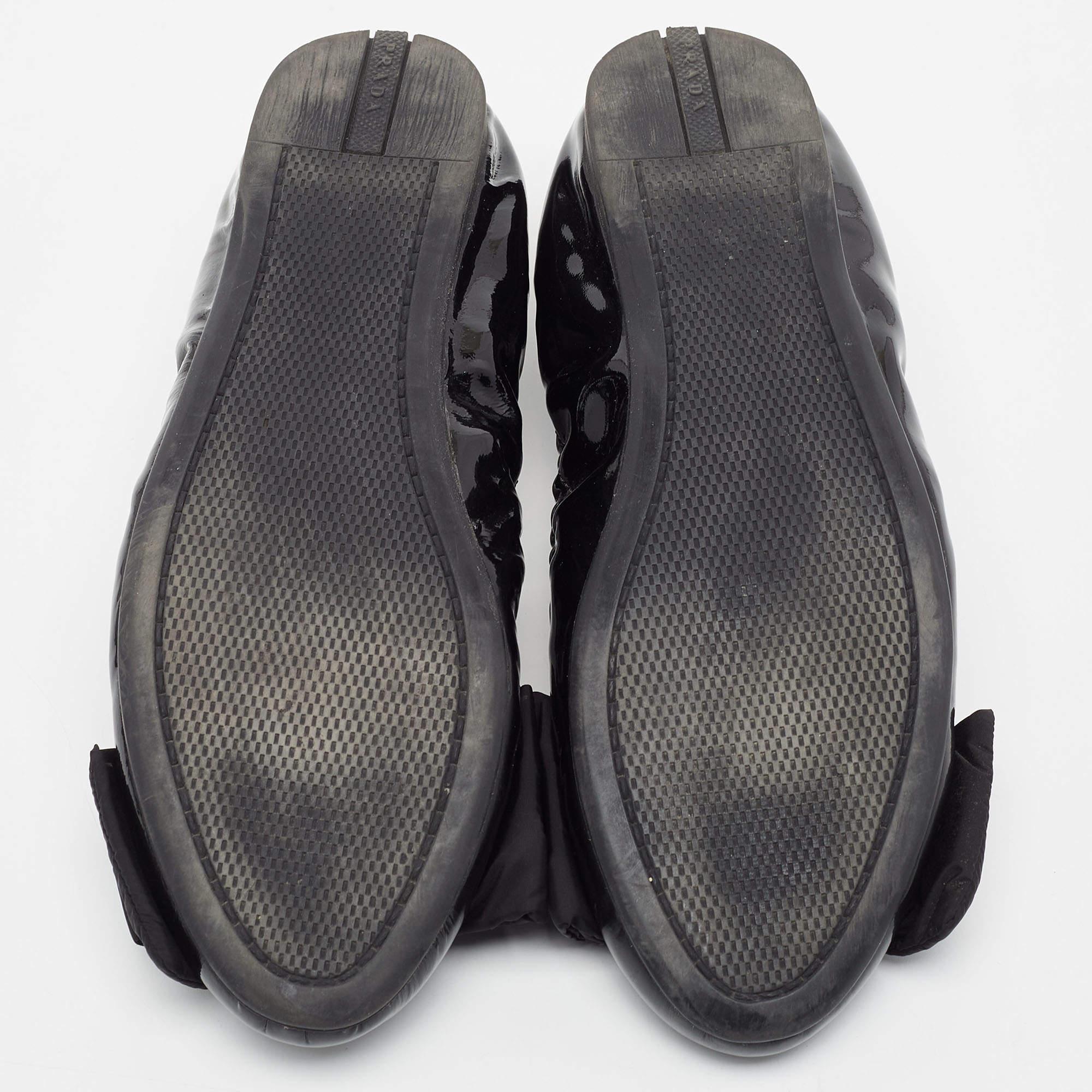 Prada Black Patent Leather Scrunch Ballet Flats Size 37 2