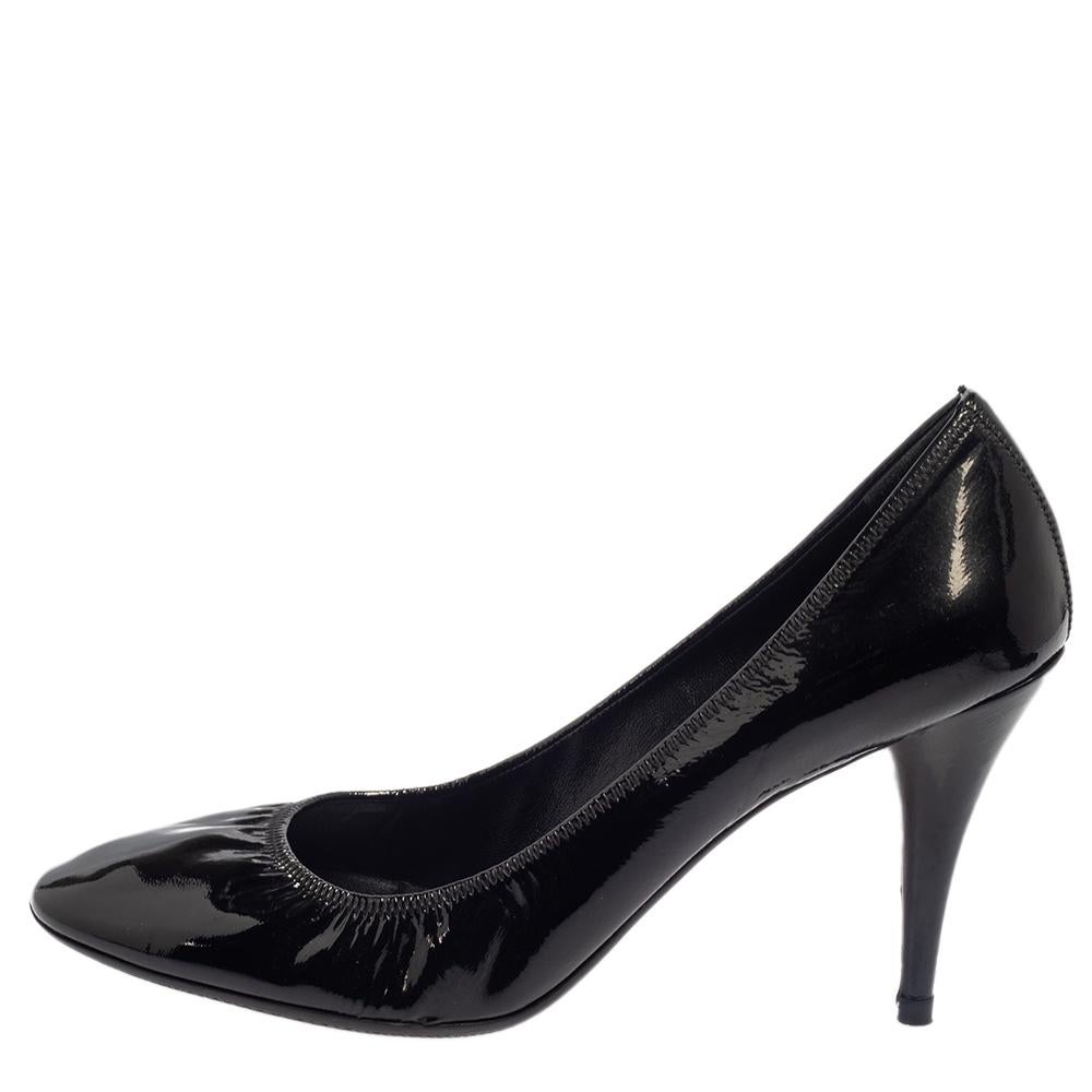 Women's Prada Black Patent Leather Scrunch Pointed Toe Pumps Size 39.5