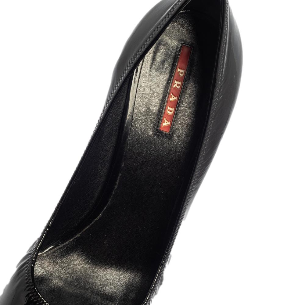 Prada Black Patent Leather Scrunch Pointed Toe Pumps Size 39.5 1