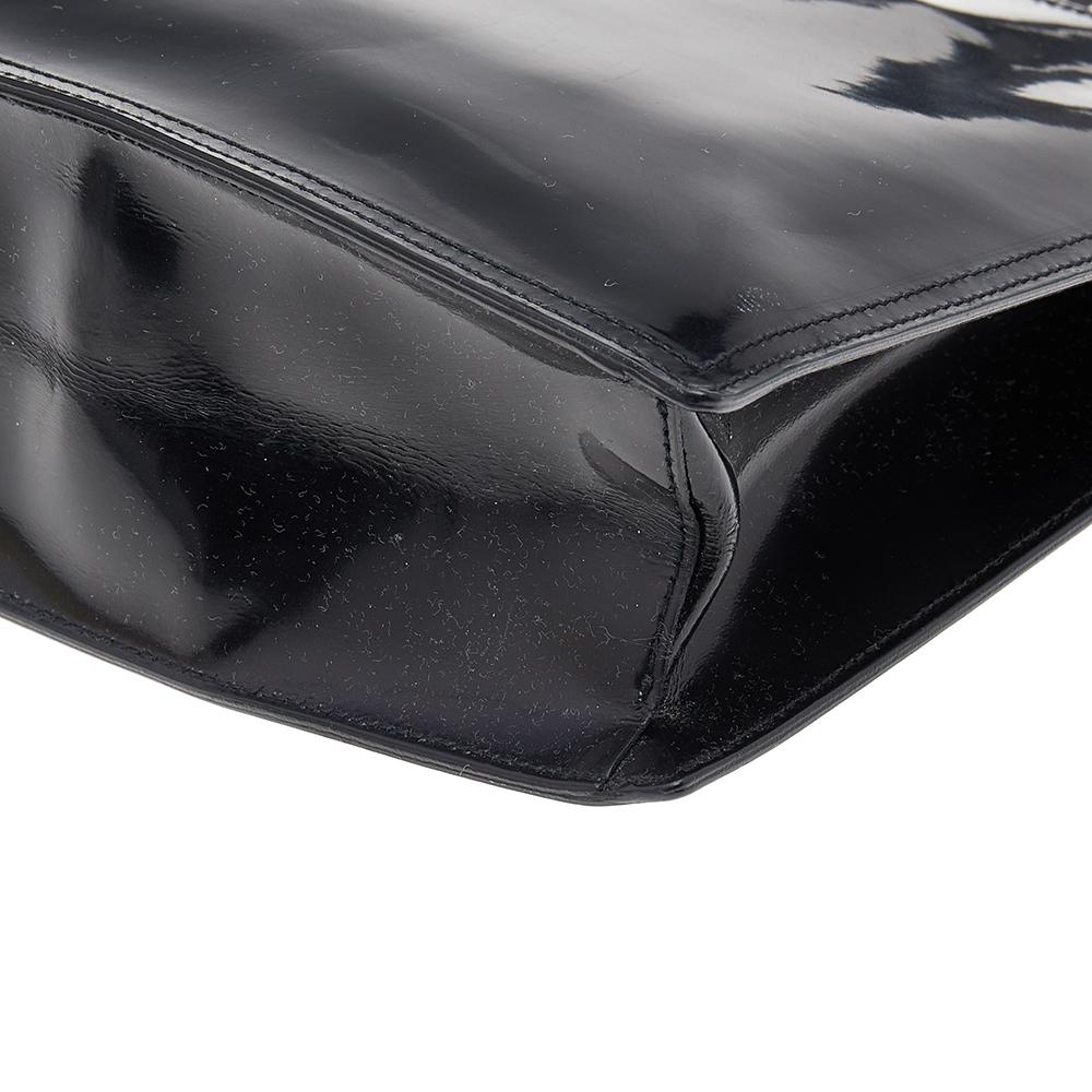 Prada Black Patent Leather Tote In Good Condition In Dubai, Al Qouz 2