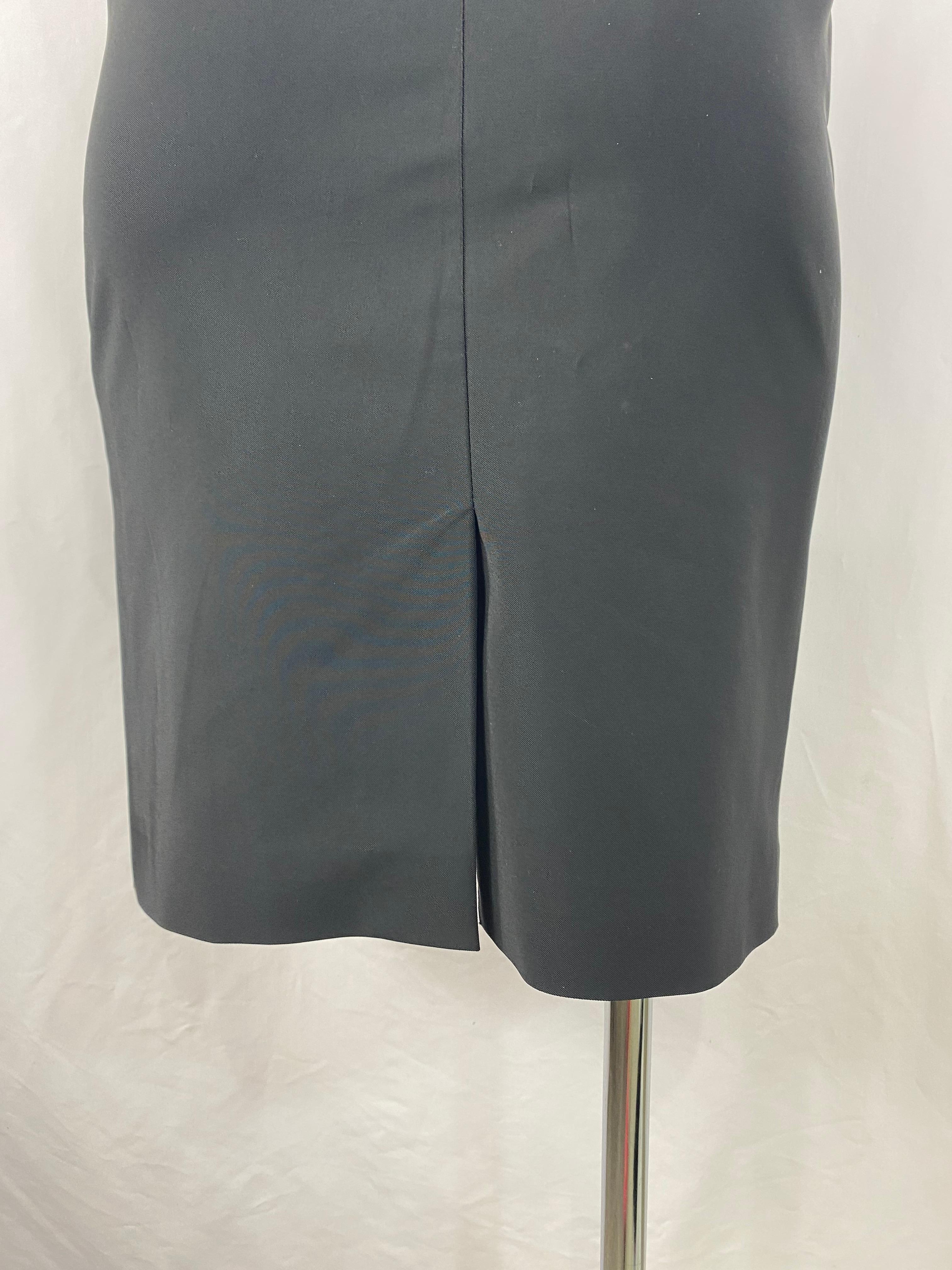 Prada Black Pencil Skirt, Size 40 For Sale 1