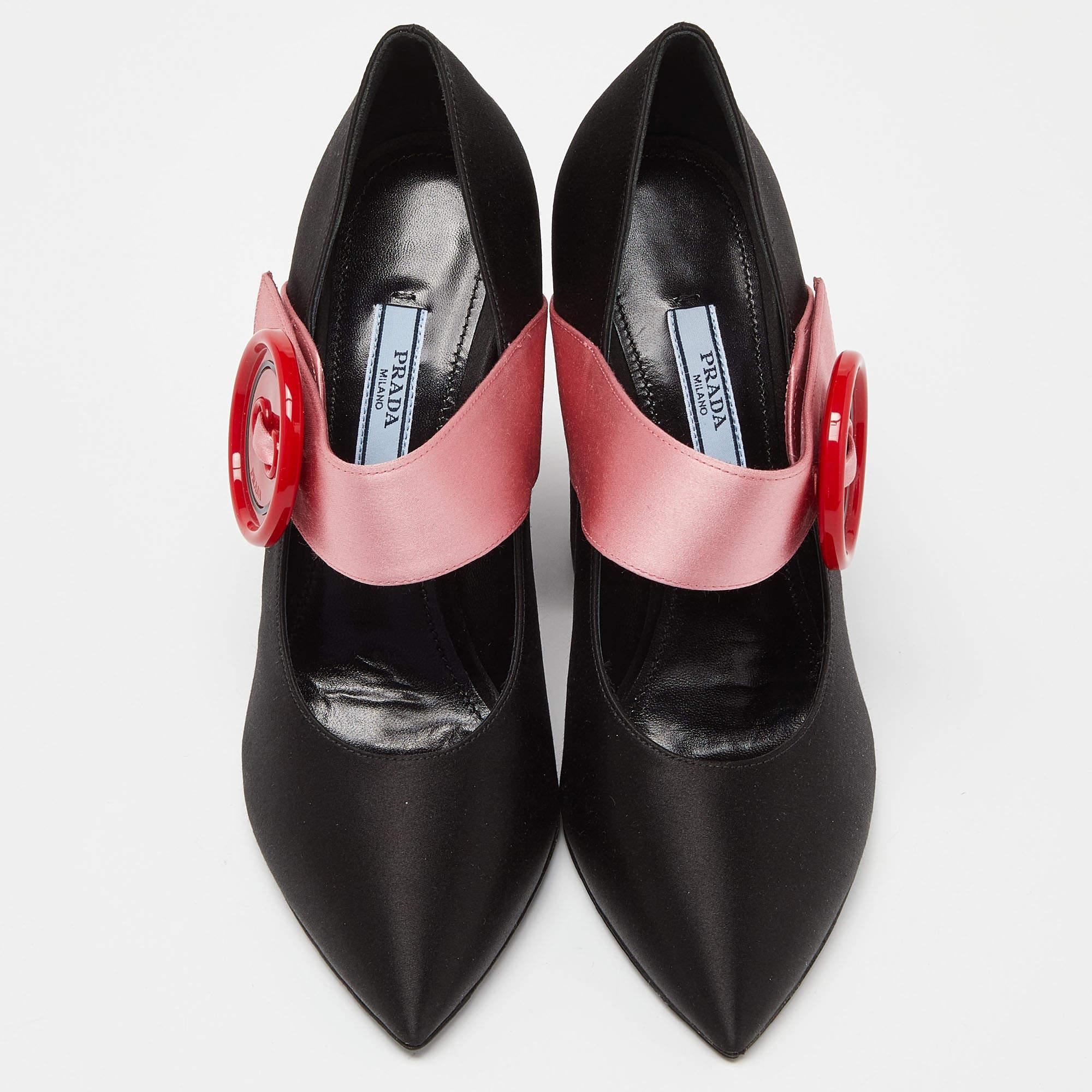 Prada Black/Pink Satin Button Details Block Heel Pumps Size 37 In New Condition In Dubai, Al Qouz 2