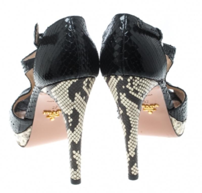 Prada - Sandales à plateforme en cuir python noir Taille 37 Pour femmes en vente