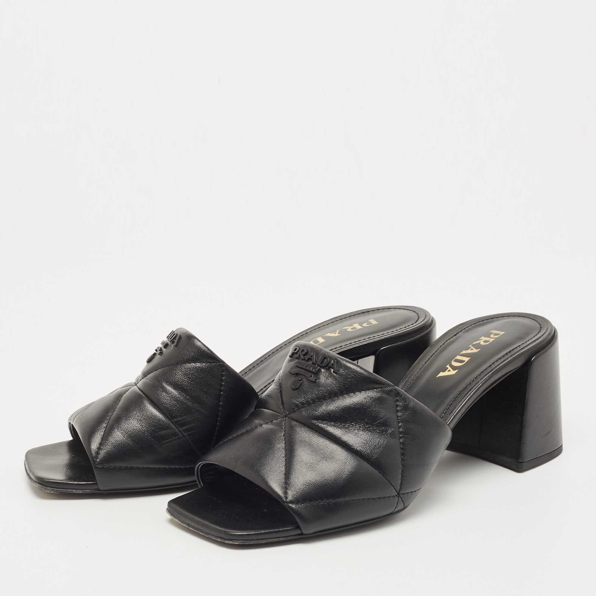 These sandals are chic and contemporary. Crafted from premium materials, these shoes will luxuriously frame your feet and will fill your day with bold steps.


