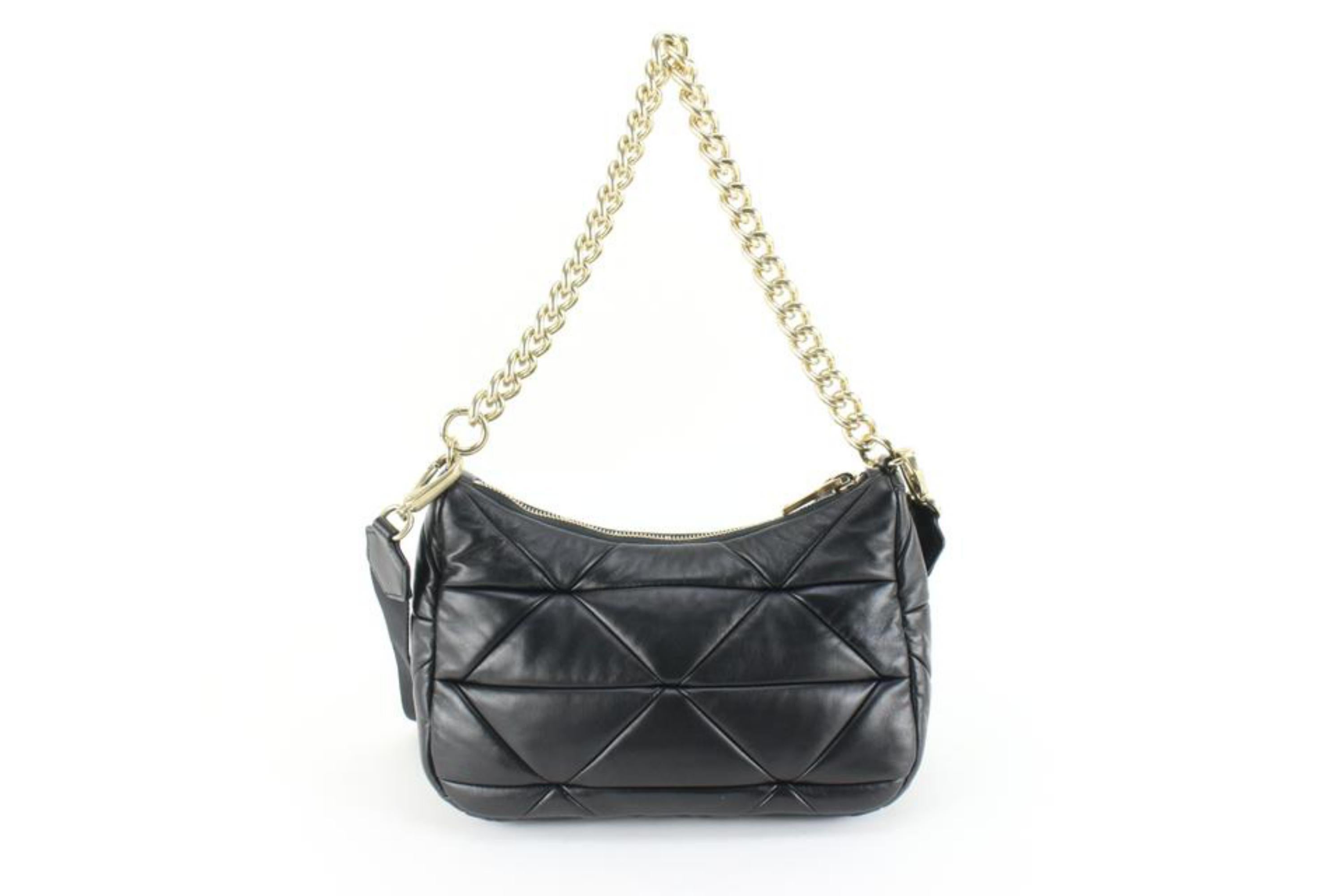 Prada Black Quilted Nappa Leather System Patchwork Re Edition Hobo  61p725s In Excellent Condition In Dix hills, NY