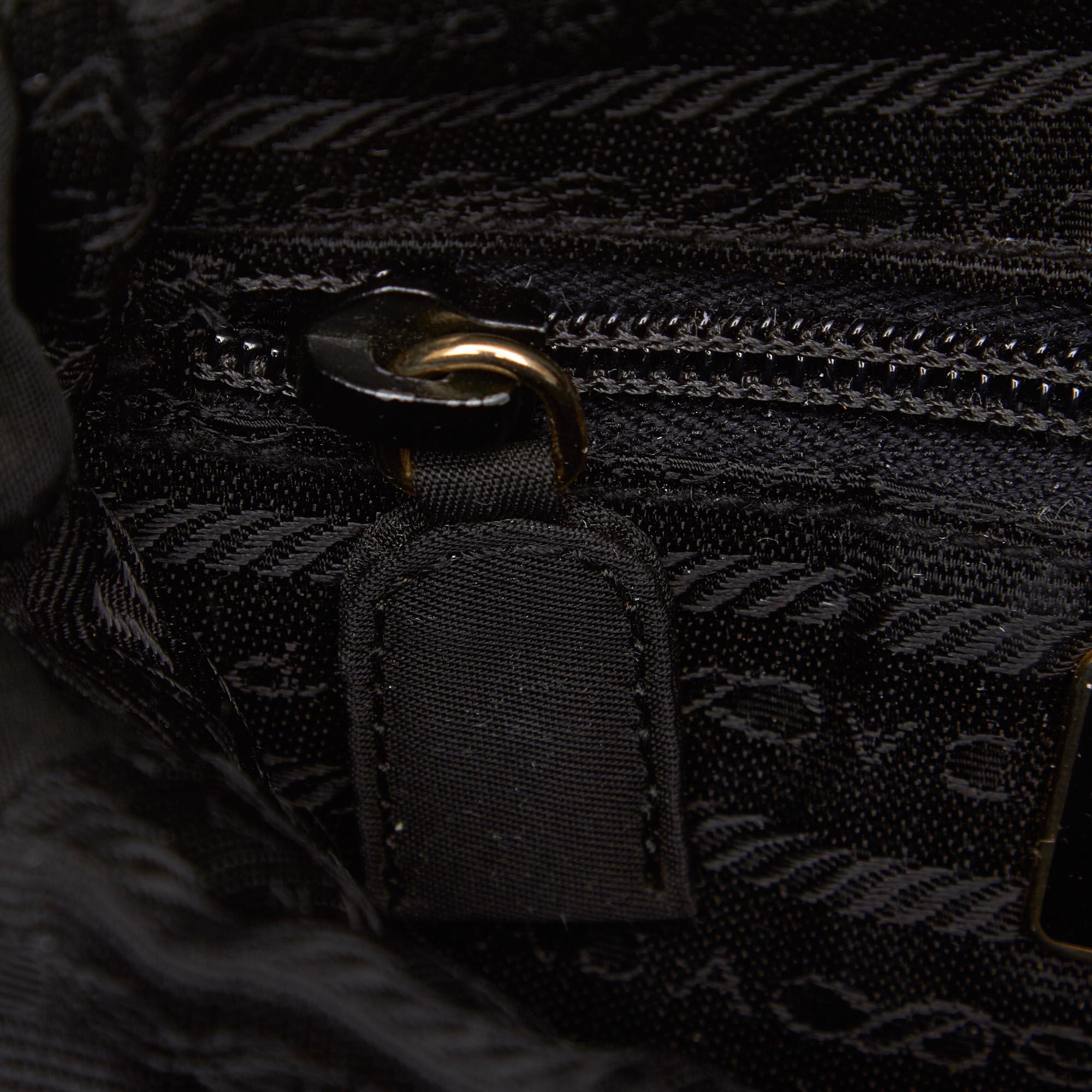 Women's Prada Black Quilted Nylon Chain Tote Bag For Sale