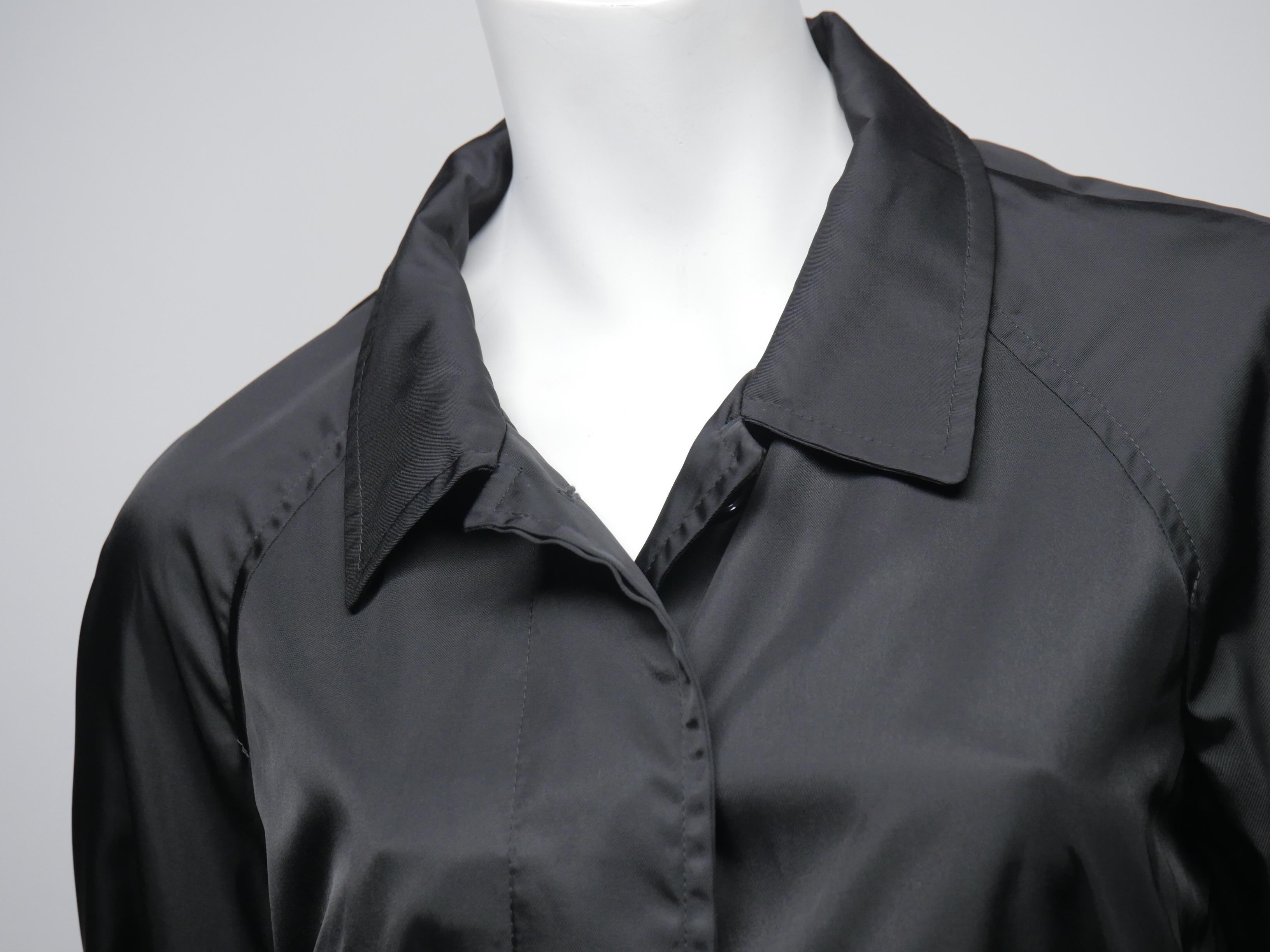 Prada Black Raincoat Size 42 In Excellent Condition In Bridgehampton, NY