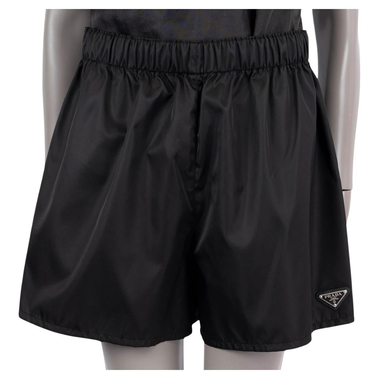 PRADA schwarze RE-NYLON HIGH WAISTE Shorts Hose 46 XL im Angebot