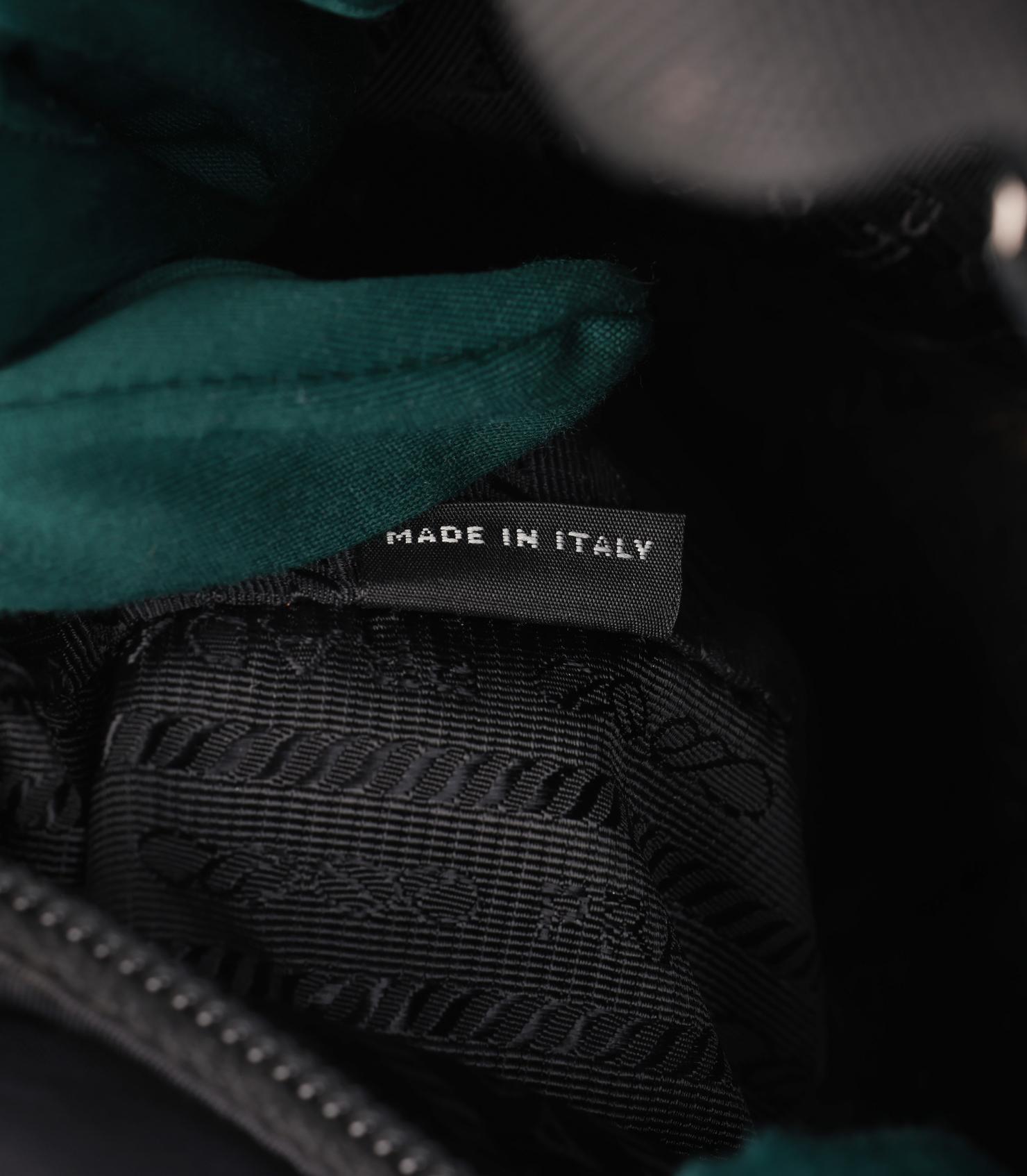 Mini borsa Prada Re-Nylon nero Re-Edition 2000 in vendita 3