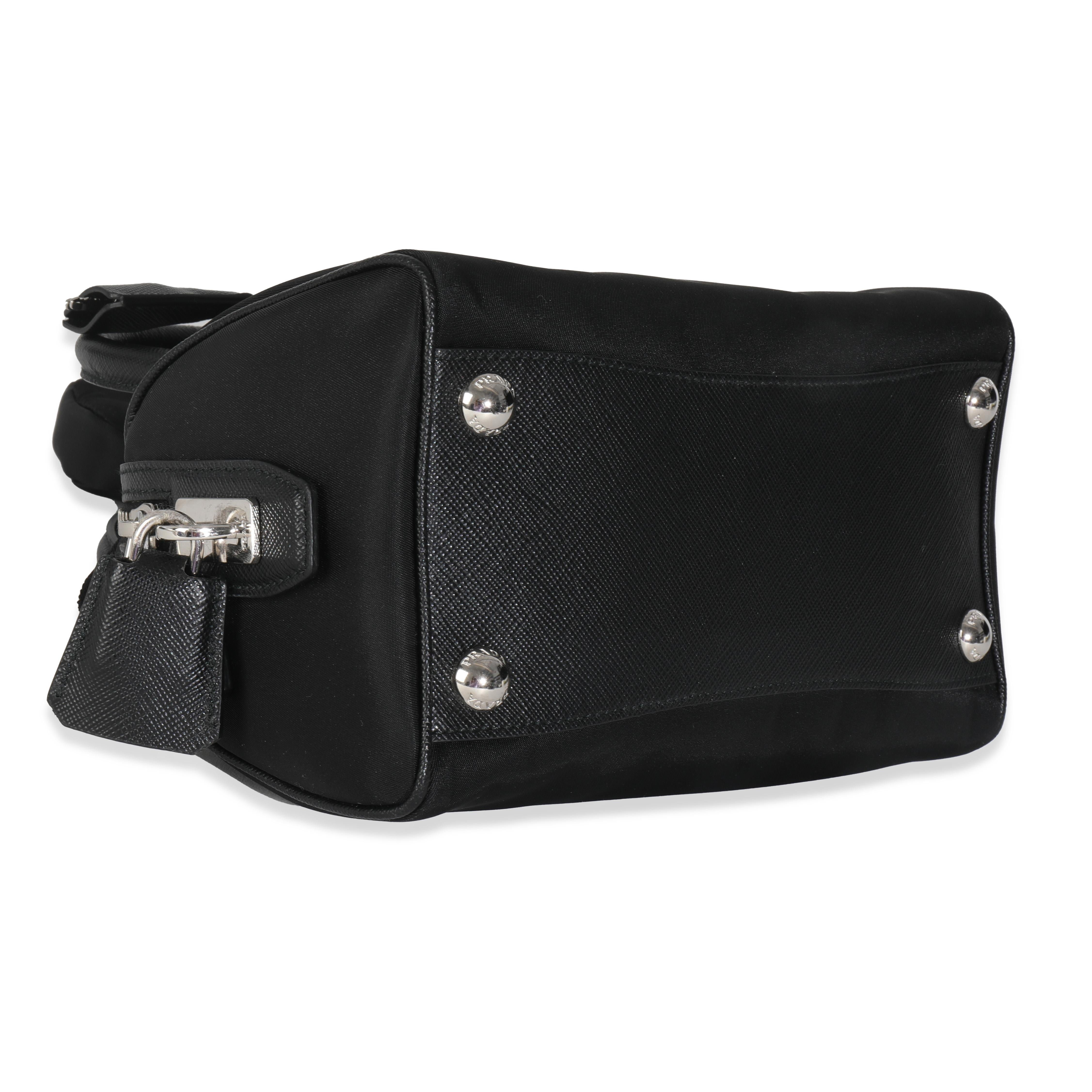 Prada Black Re-Nylon Re-Edition 2005 Top Handle Crossbody Bag For Sale 3