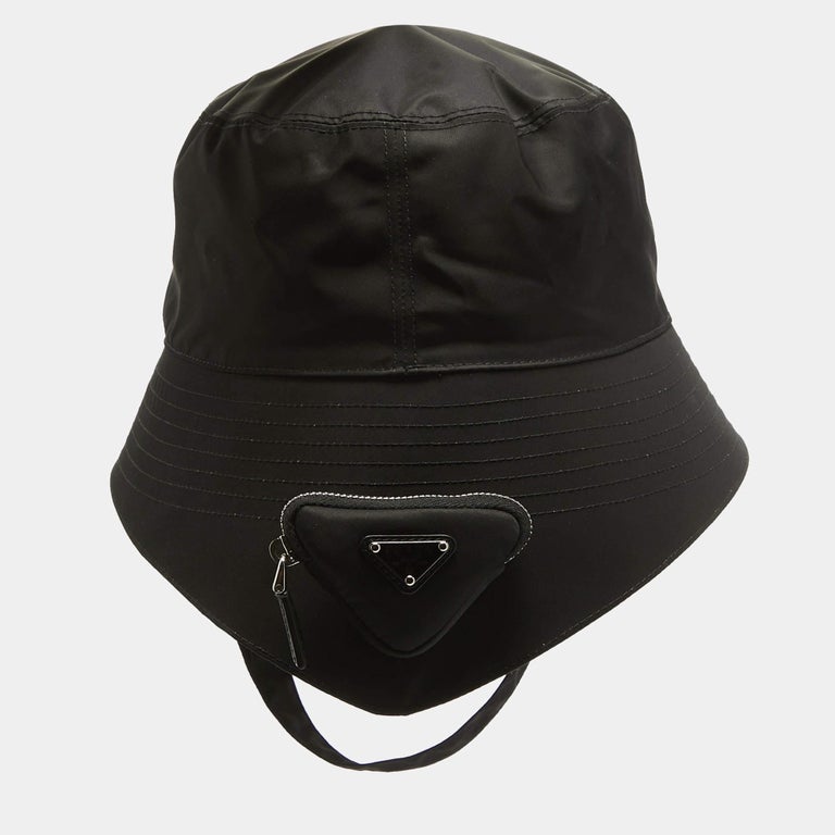 Prada Black Re-Nylon Triangle Logo Detail String Bucket Hat  display picture 2
