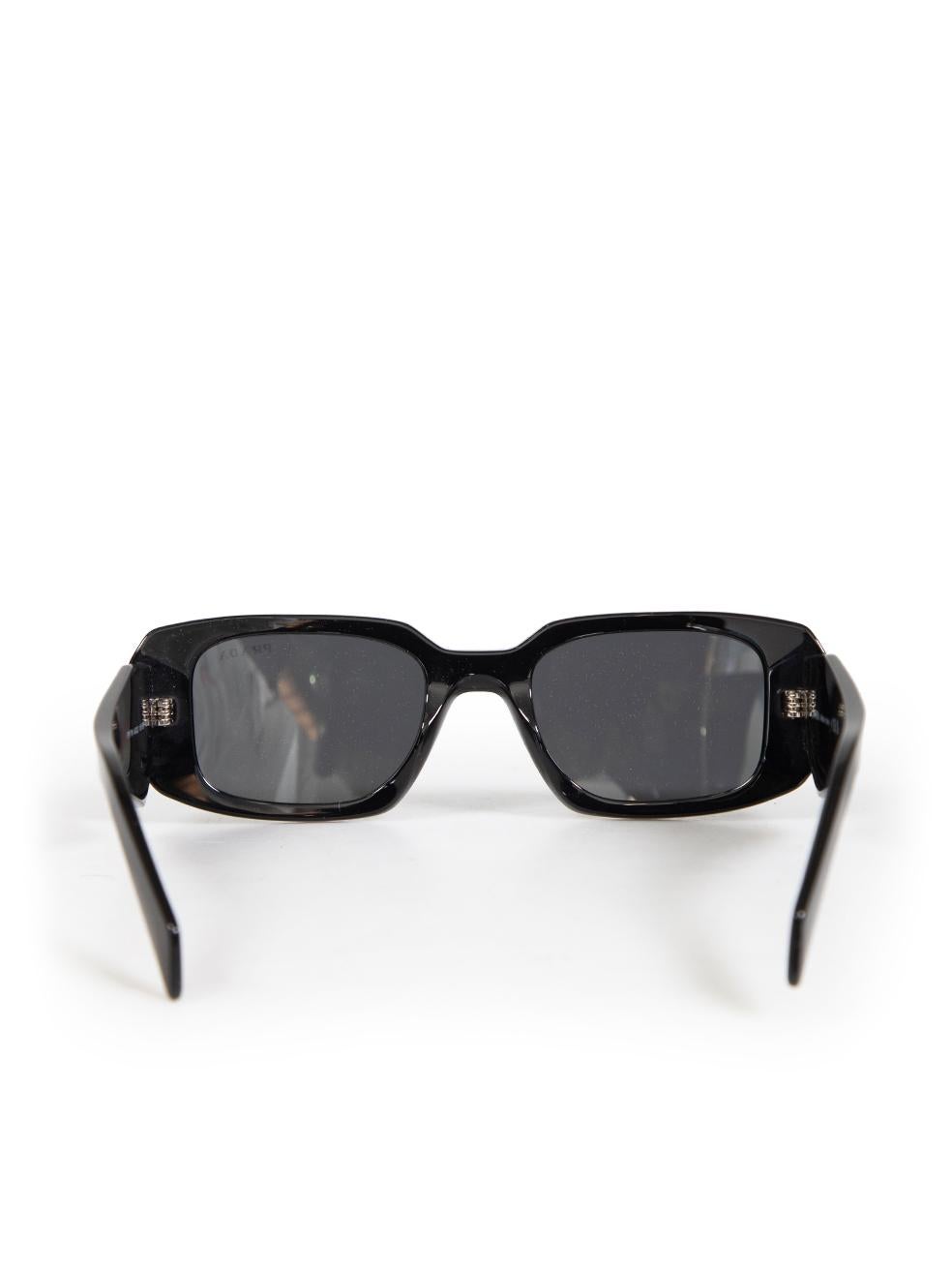 Women's Prada Black Rectangular Frame Tint Sunglasses For Sale