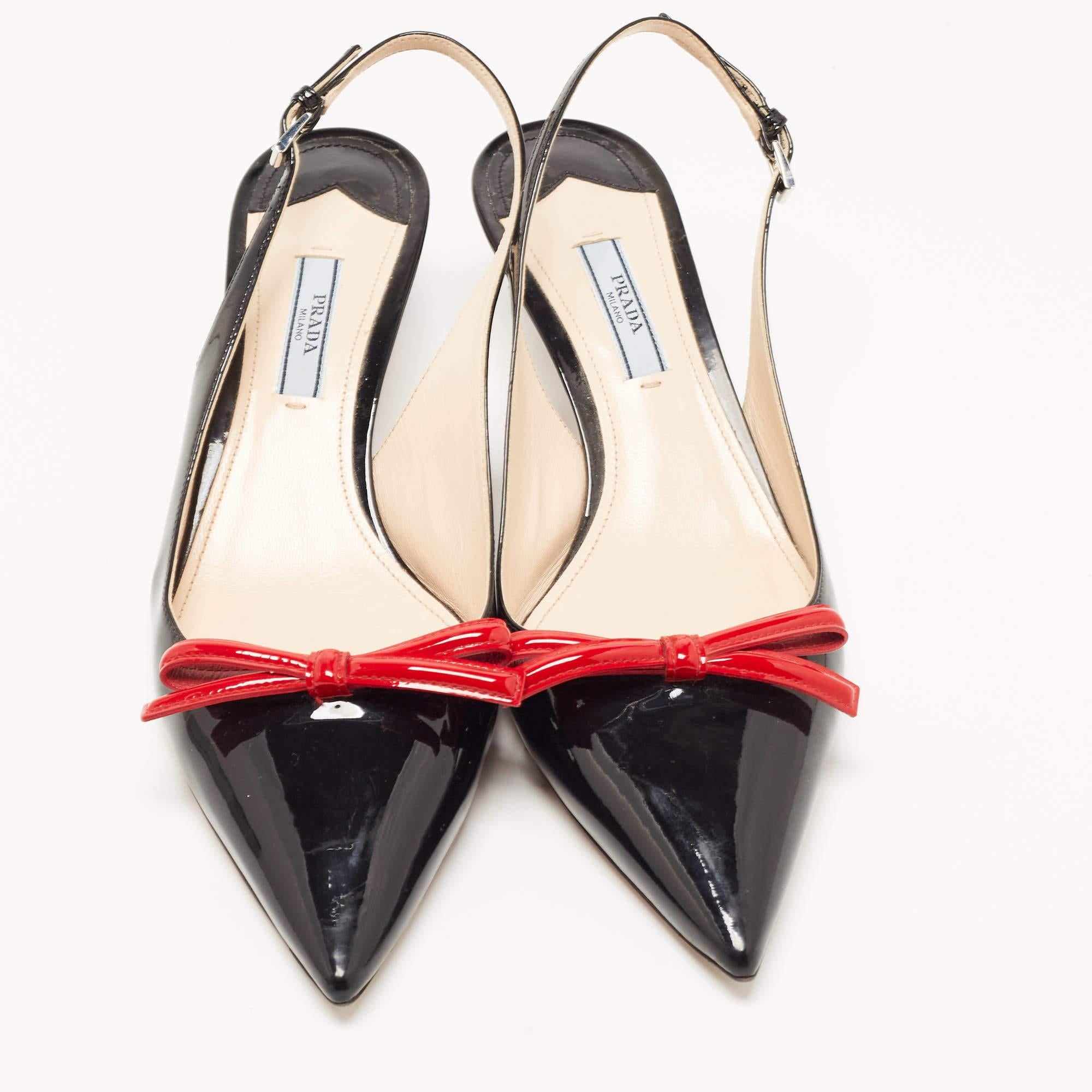 Perfectly sewn and finished to ensure an elegant look and fit, these Prada slingback shoes are a purchase you'll love flaunting. They look great on the feet.

