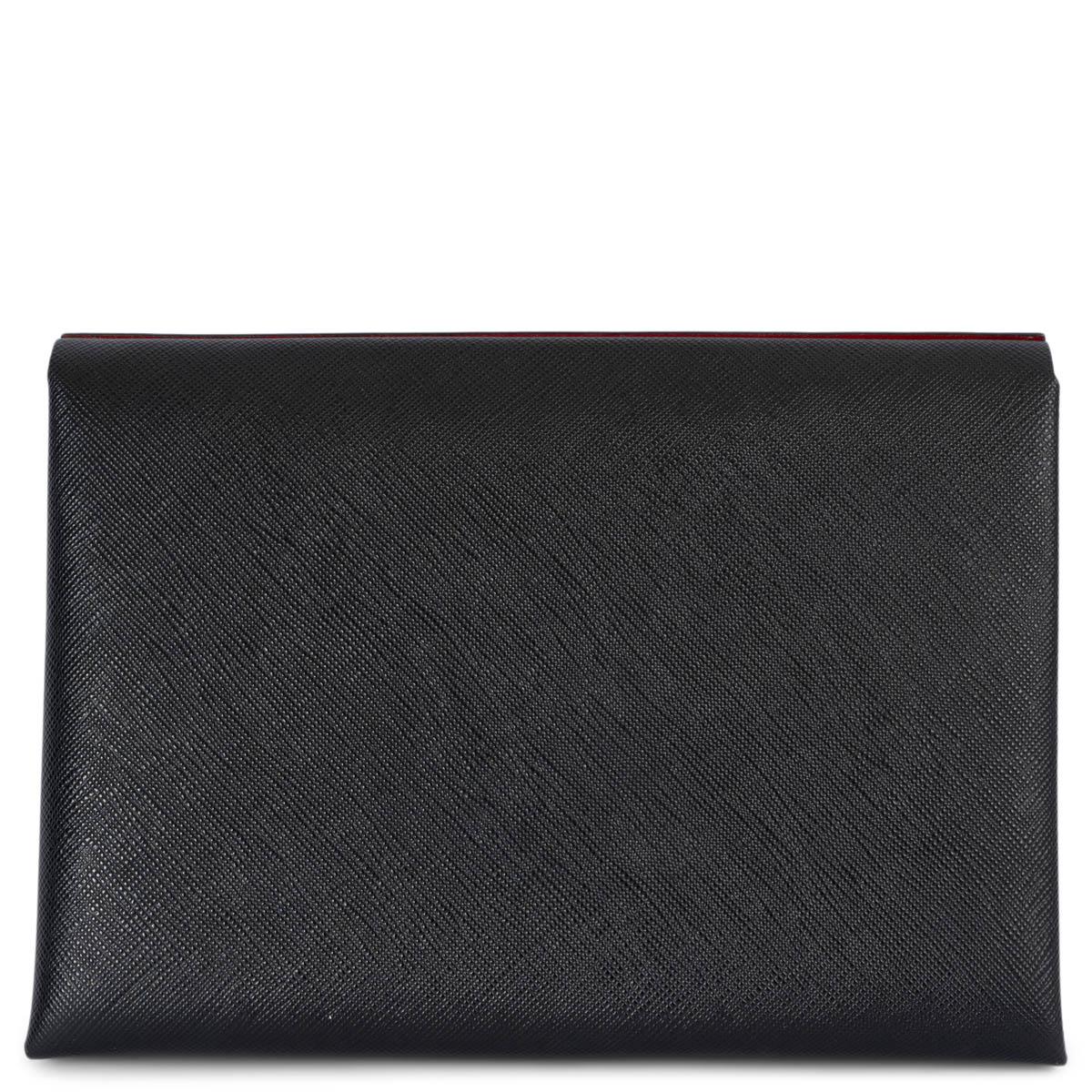PRADA black / red Saffiano leather SMALL DOCUMENT PORTFOLIO Pouch Bag In Excellent Condition For Sale In Zürich, CH