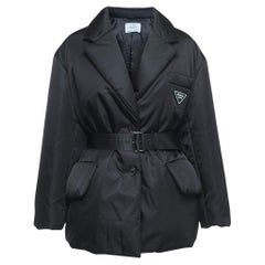 Veste Prada enduite de résine noire avec ceinture en nylon M