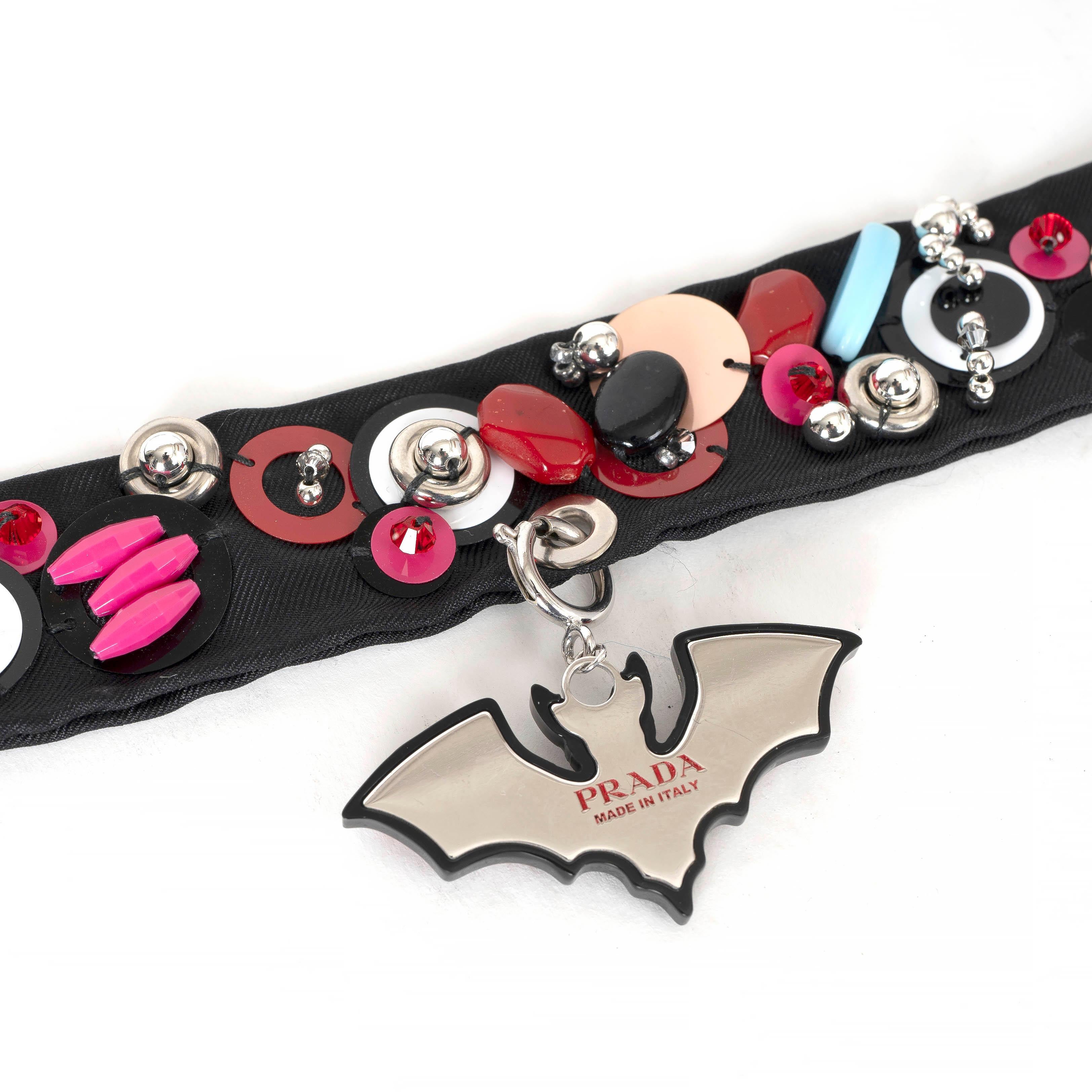 Donna PRADA collana con nastro nero 2017 PUNK BAT BEADED CHOKER in vendita