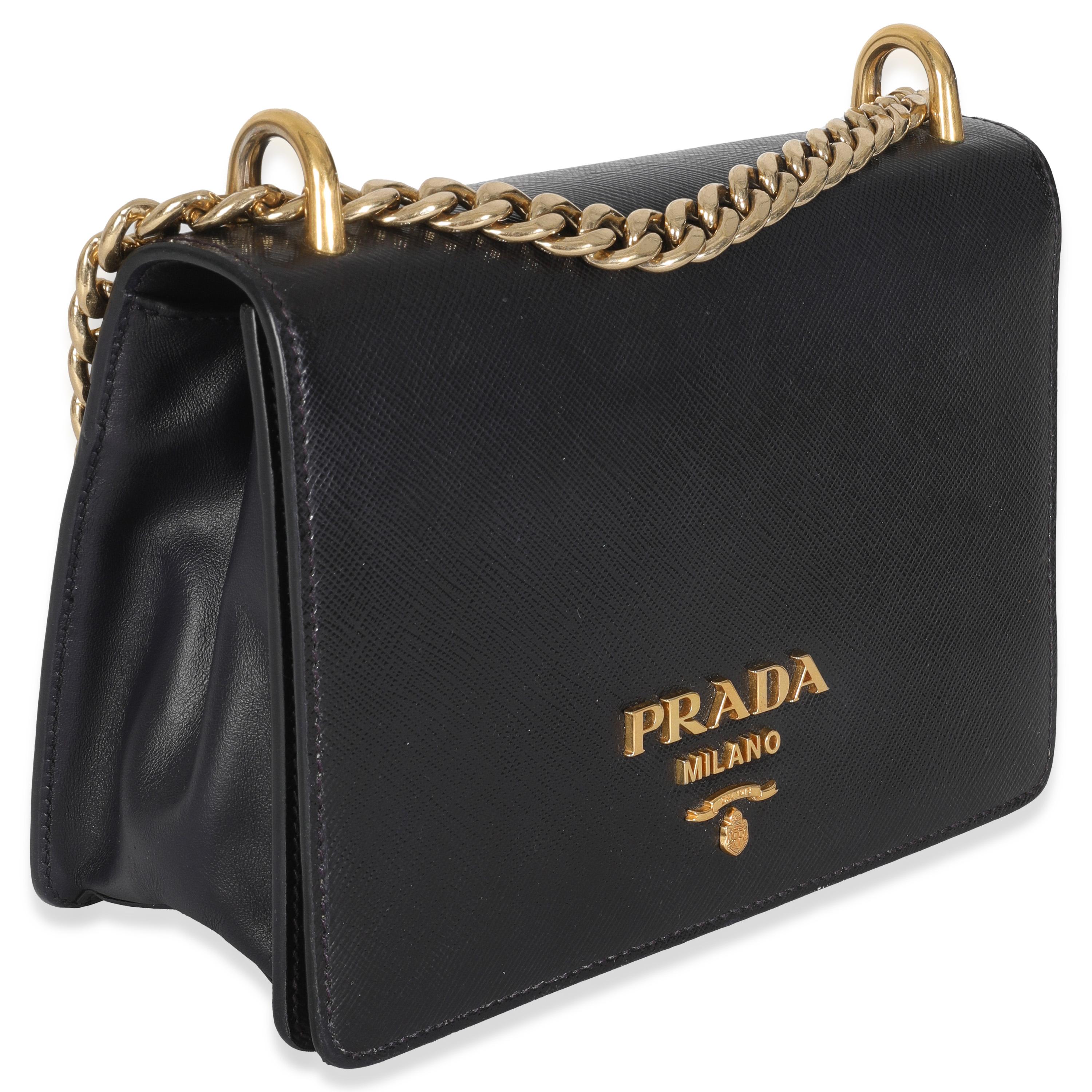 Nero Prada Borsa a tracolla con catena in saffiano nero in vendita