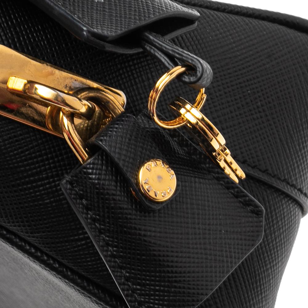 Prada Black Saffiano Leather Bauletto Top Handle Bag In Good Condition In Dubai, Al Qouz 2