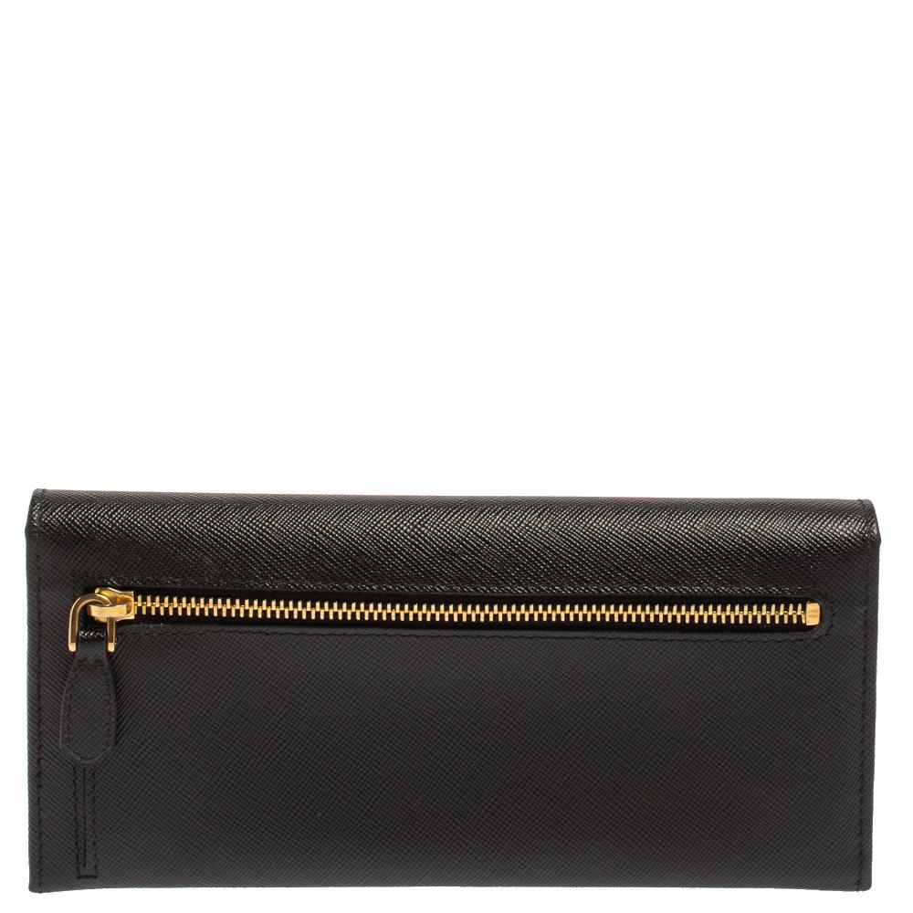 Prada Black Saffiano Leather Flap Continental Wallet In Good Condition In Dubai, Al Qouz 2