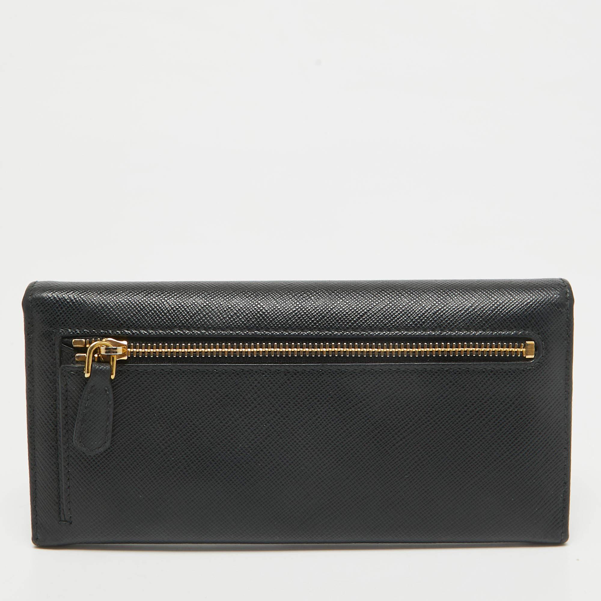 Prada Black Saffiano Leather Flap Continental Wallet For Sale 1