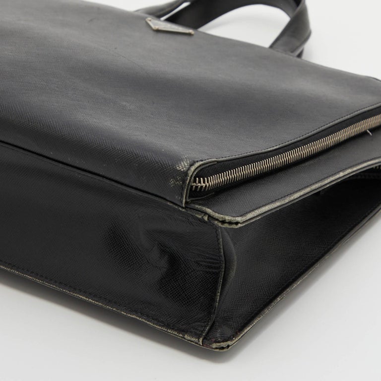 Prada Black Saffiano Leather Laptop Bag For Sale at 1stDibs