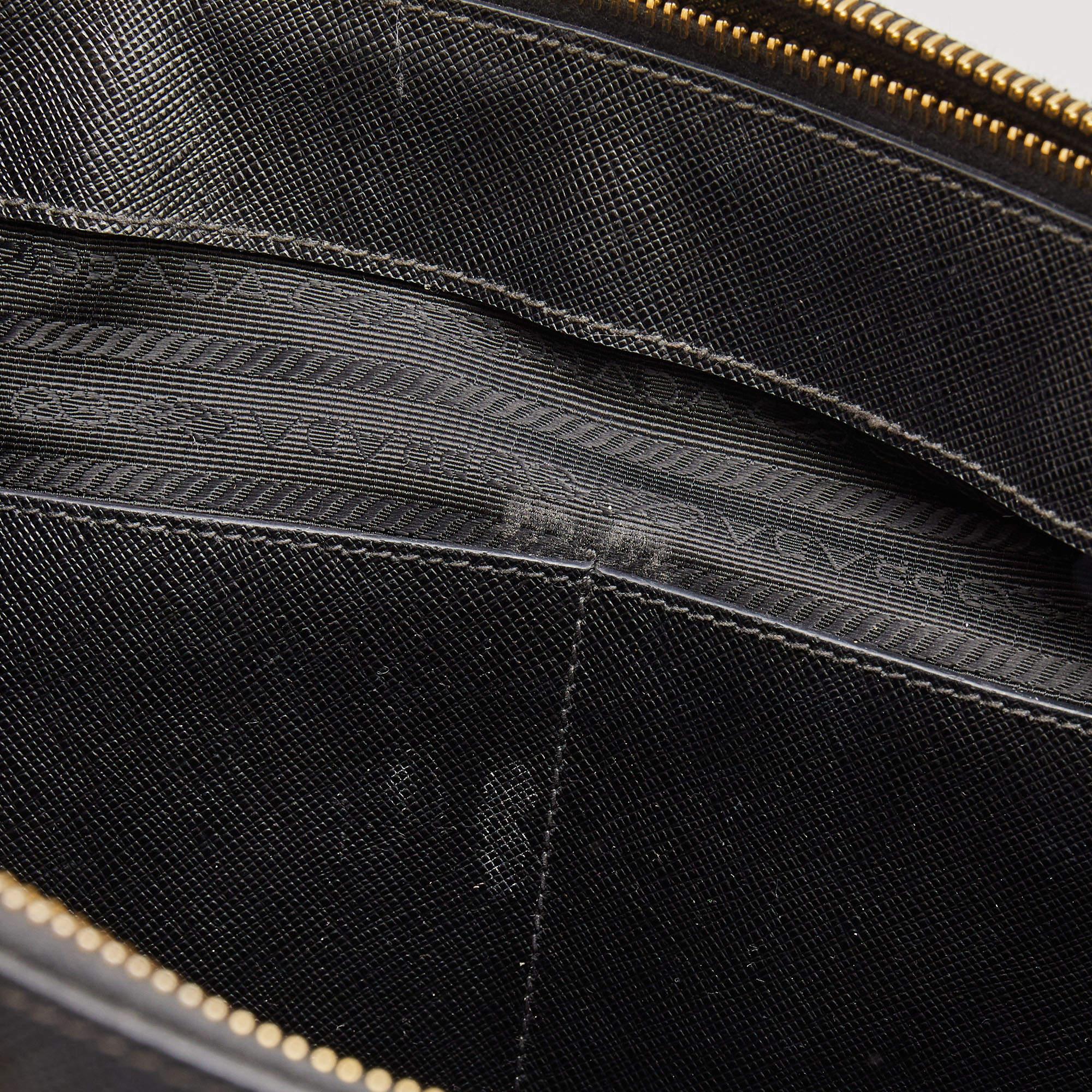 Prada Black Saffiano Leather Medium Galleria Double Zip Tote 10