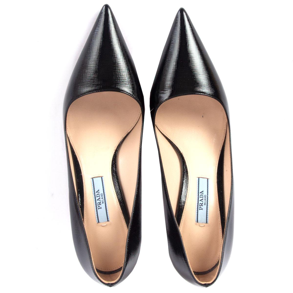 PRADA schwarze spitz zulaufende Saffiano-Pumps aus Leder 38 Damen
