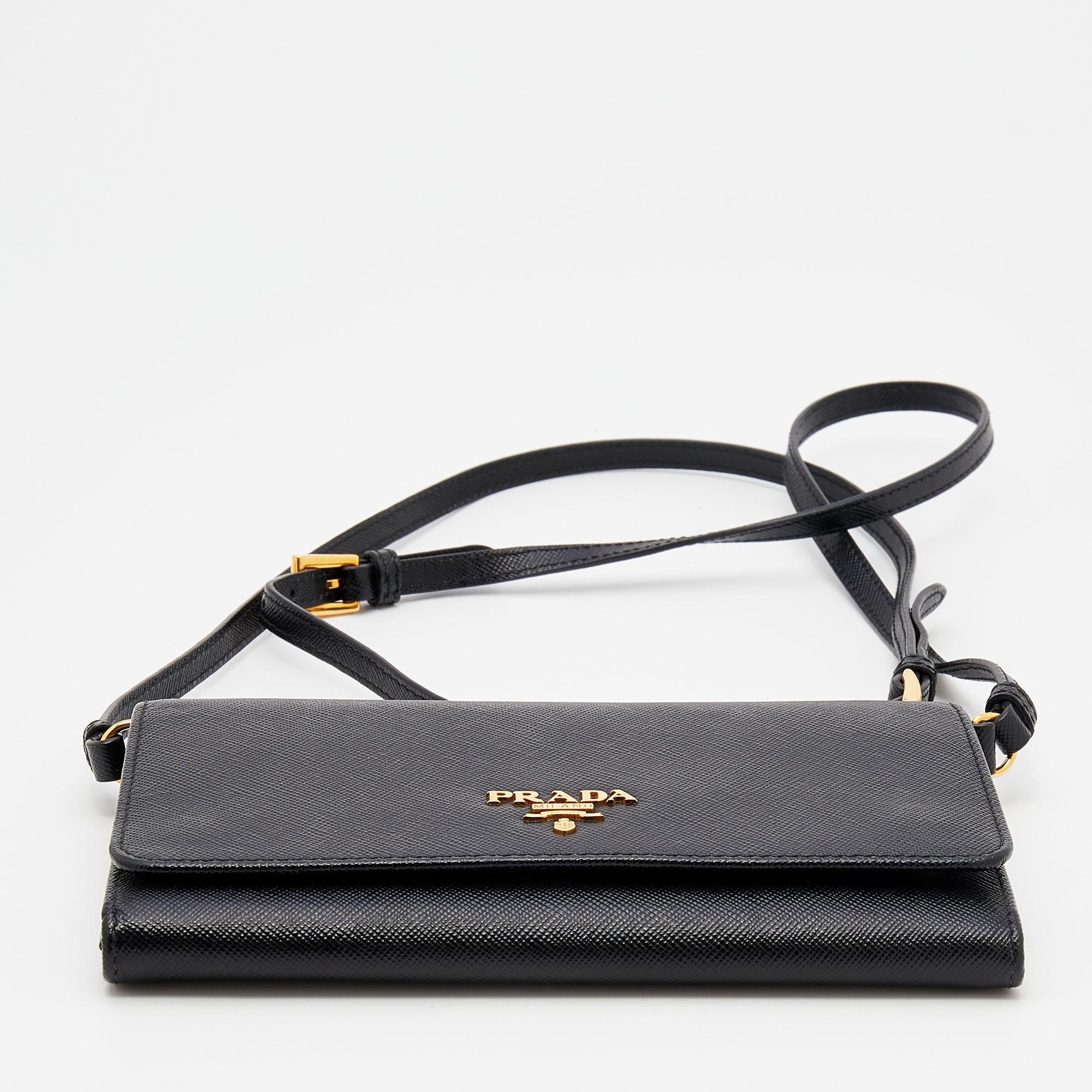 Prada Black Saffiano Leather Wallet On Strap In Good Condition In Dubai, Al Qouz 2