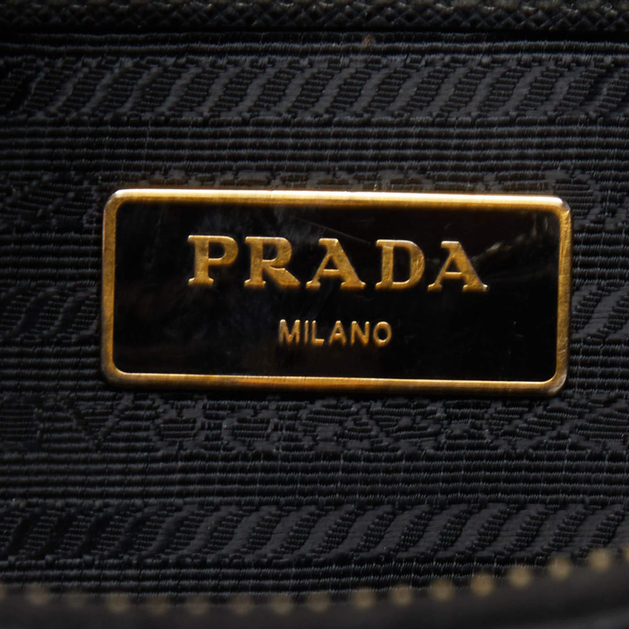 Women's Prada Black Saffiano Leather Zip Galleria Tote