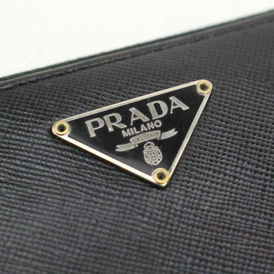 Portafoglio Zippy lungo 871093 in pelle saffiano nera di Prada In condizioni buone a Dix hills, NY